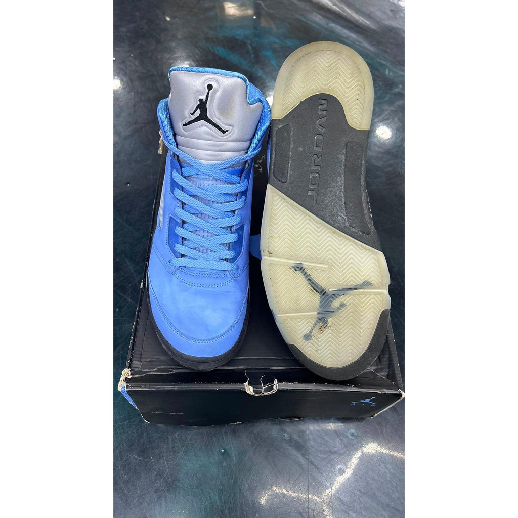 JORDAN 5 RETRO UNC UNIVERSITY BLUE PRE OWNED SIZE 13