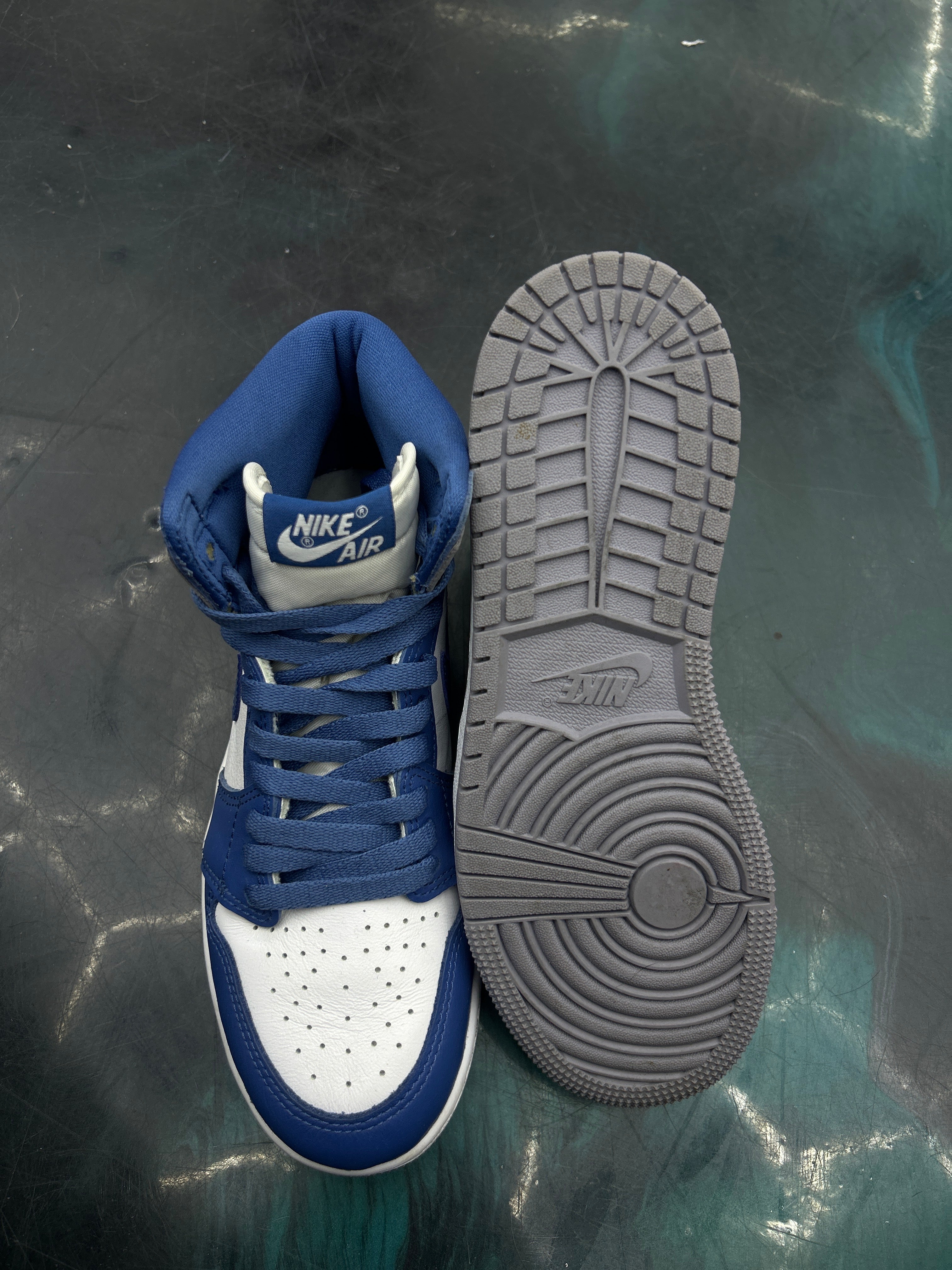 JORDAN 1 RETRO HIGH OG TRUE BLUE PRE OWNED SIZE 5.5Y NO BOX