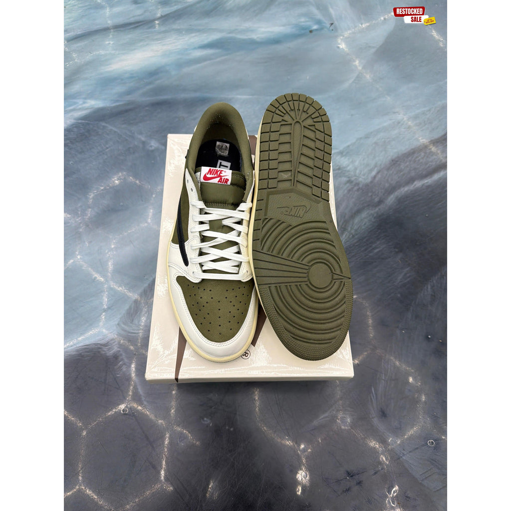 JORDAN 1 RETRO LOW OG SP TRAVIS SCOTT MEDIUM OLIVE PRE OWNED SIZE 11.5