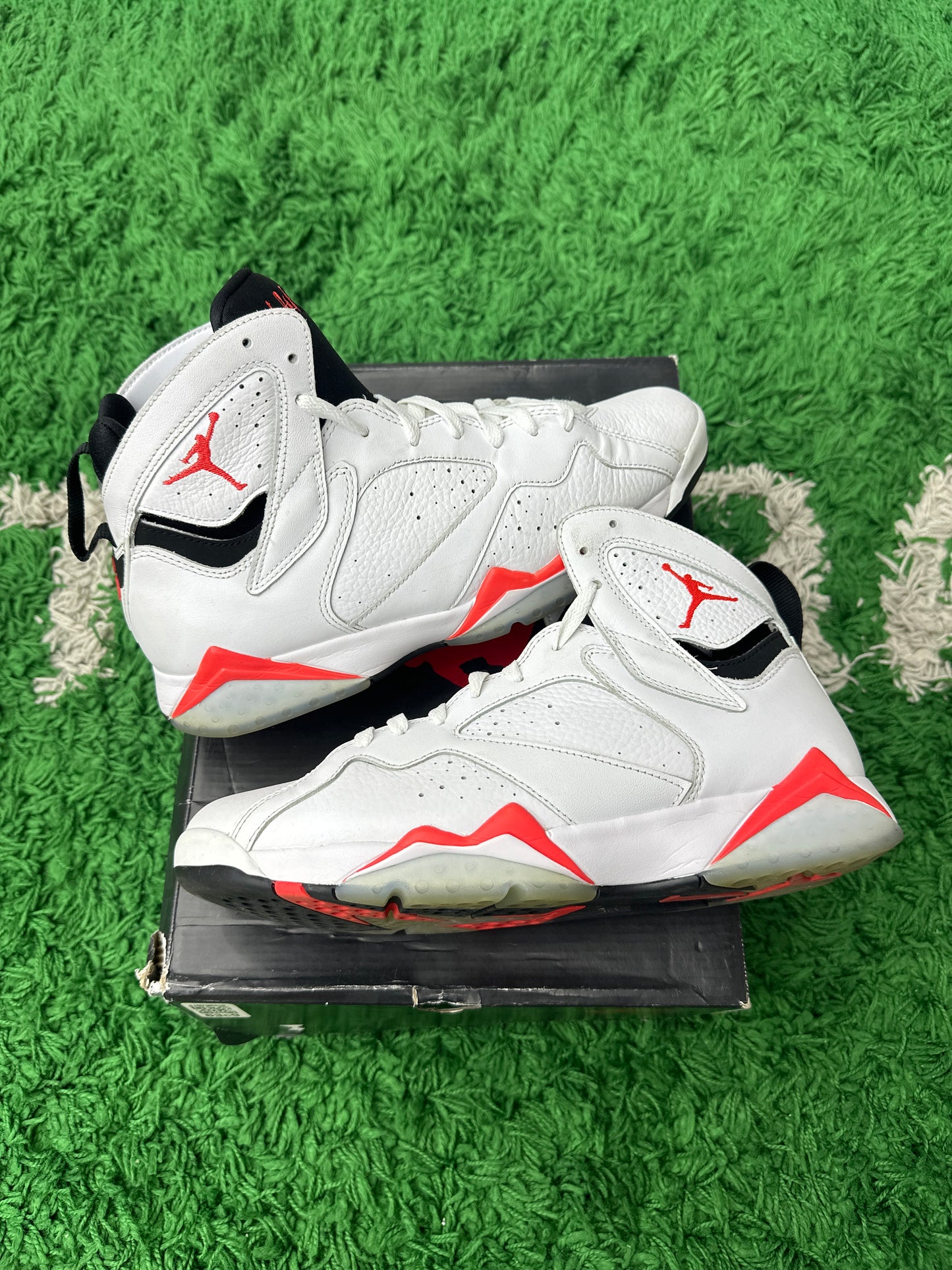 JORDAN 7 RETRO WHITE INFRARED PRE-OWNED SIZE 11