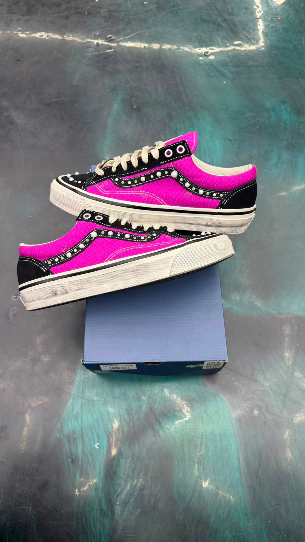 VANS OTW OLD SKOOL 36 PEARLIZED PACK PINK BLACK PRE OWNED SIZE 8.5