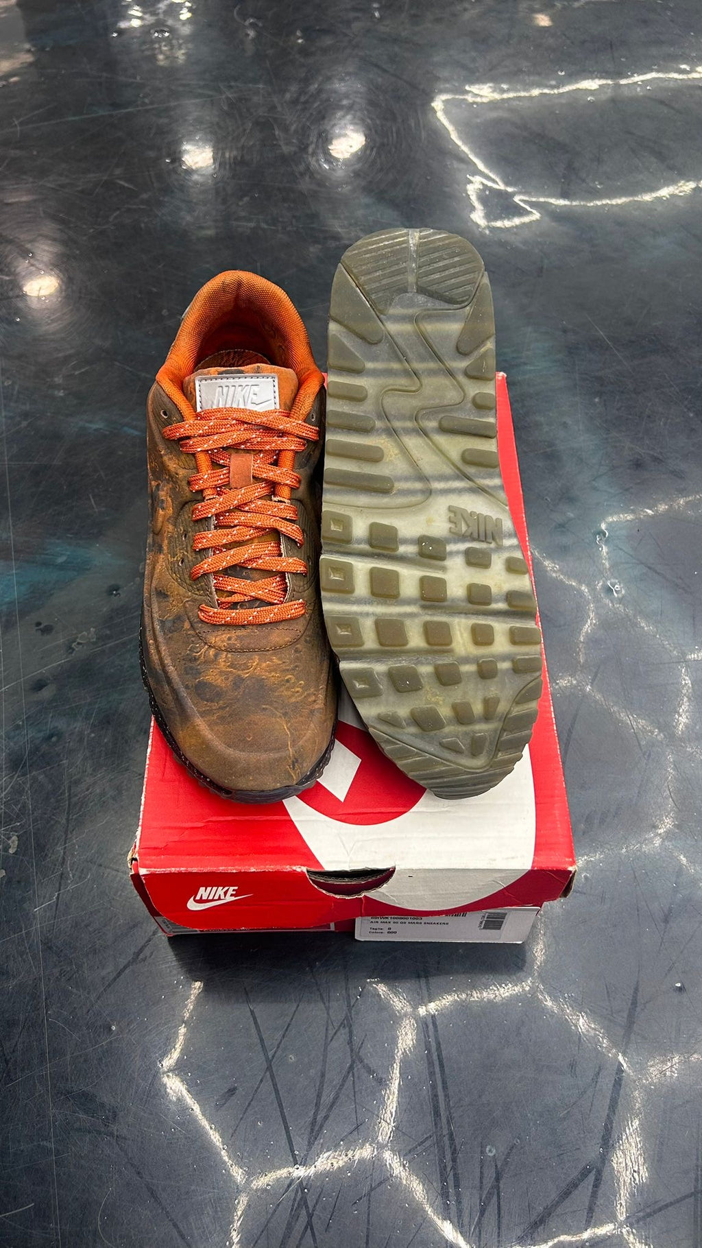 AIR MAX 90 MARS LANDING PRE OWNES SIZE 8