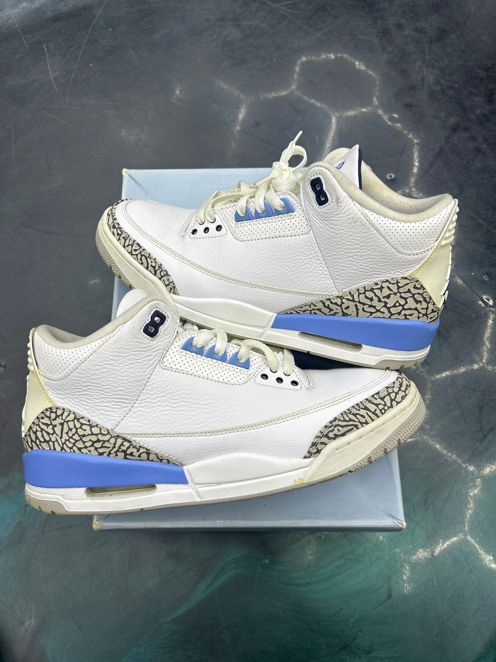 JORDAN 3 RETRO UNC (2020) PRE OWNED SIZE 12