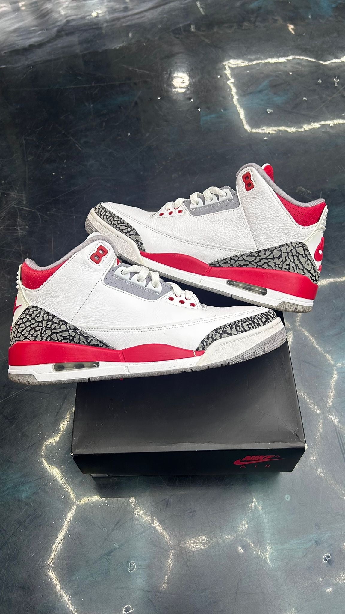 JORDAN 3 RETRO FIRE RED PRE OWNED SIZE 9.5
