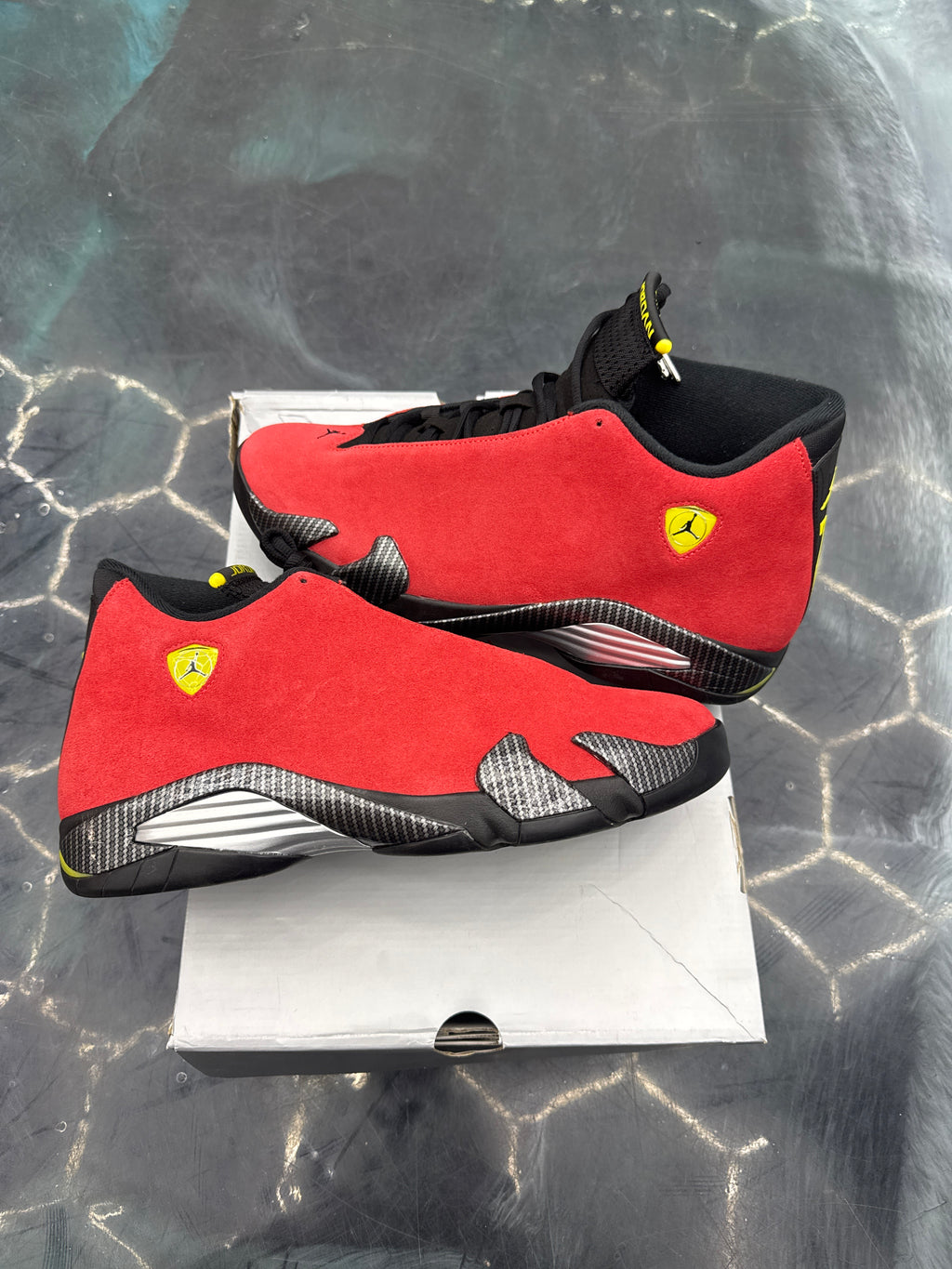 JORDAN 14 FERRARI PRE OWNED SIZE 12