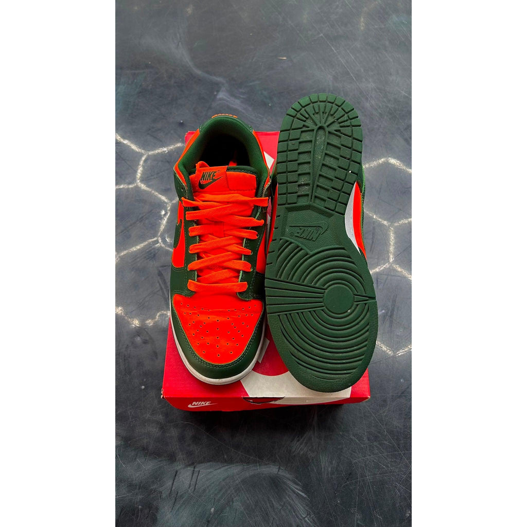 NIKE DUNK LOW RETRO MIAMI HURRICANES PRE OWNED SIZE 8
