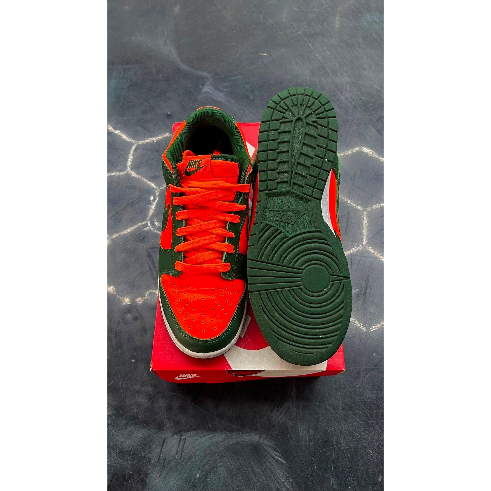 NIKE DUNK LOW RETRO MIAMI HURRICANES PRE OWNED SIZE 8