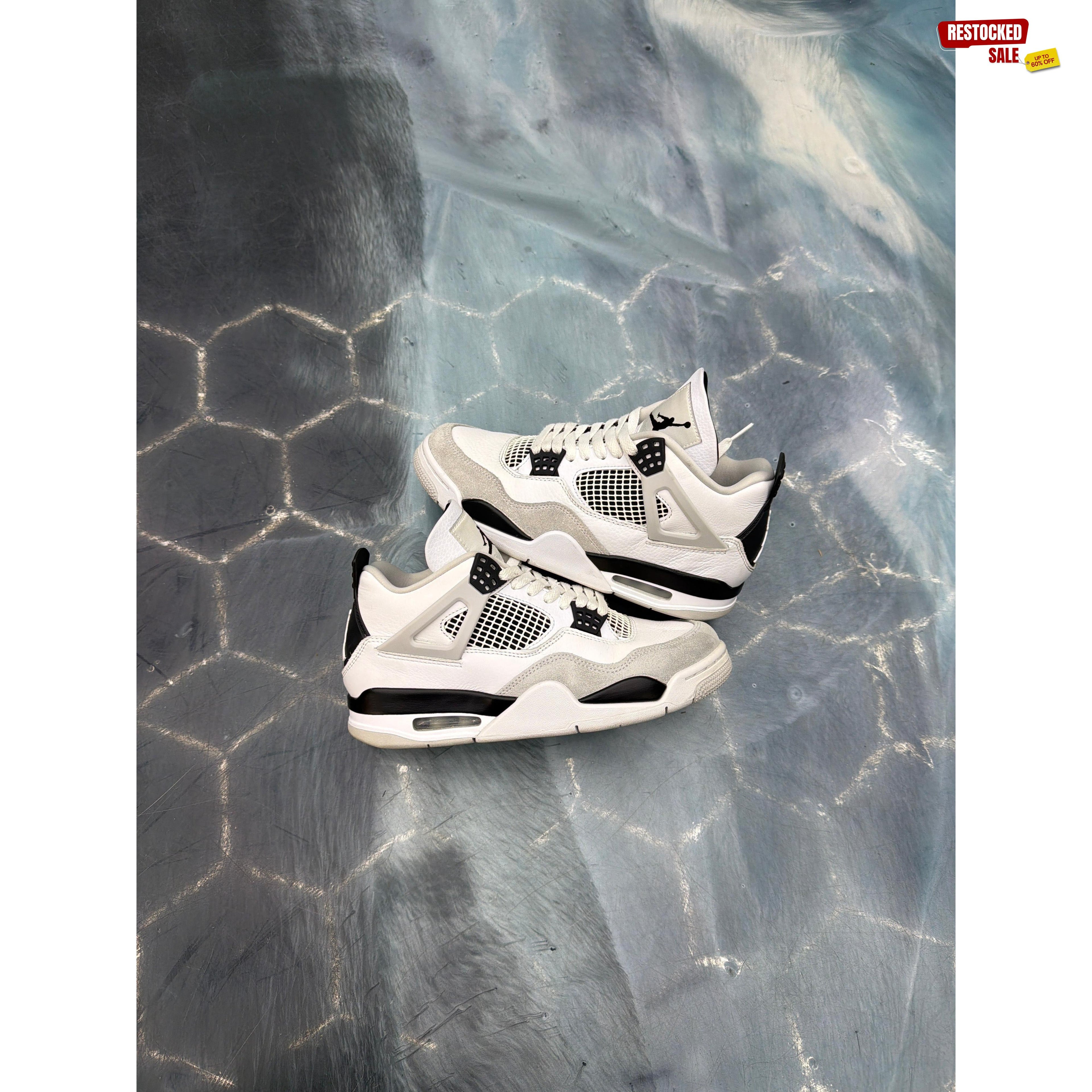 JORDAN 4 RETRO MILITARY BLACK PRE OWNED SIZE 8 NO BOX