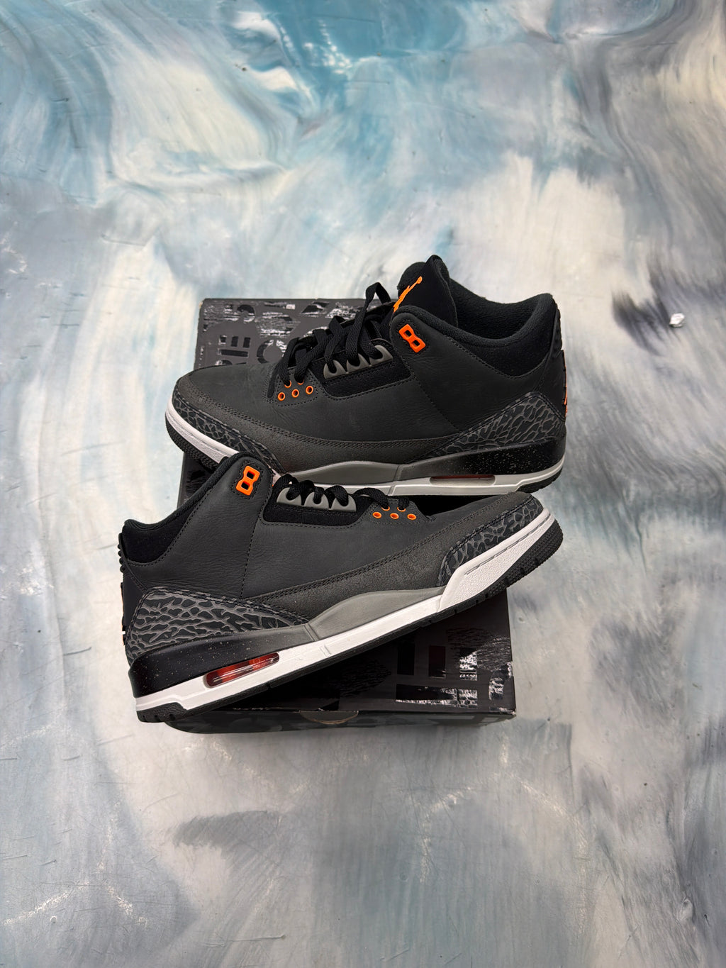 JORDAN 3 RETRO FEAR PACK PRE OWNED SIZE 10.5