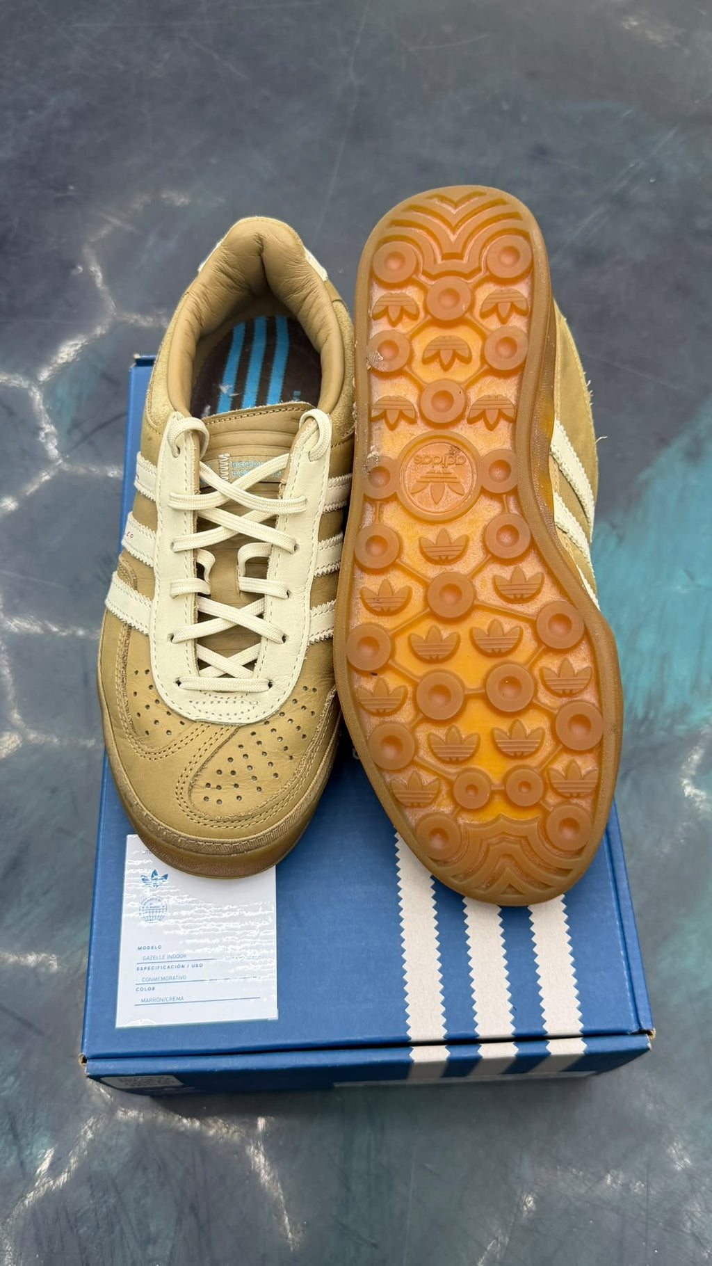 ADIDAS GAZELLE INDOOR BAD BUNNY X MESSI PRE OWNED SIZE 6