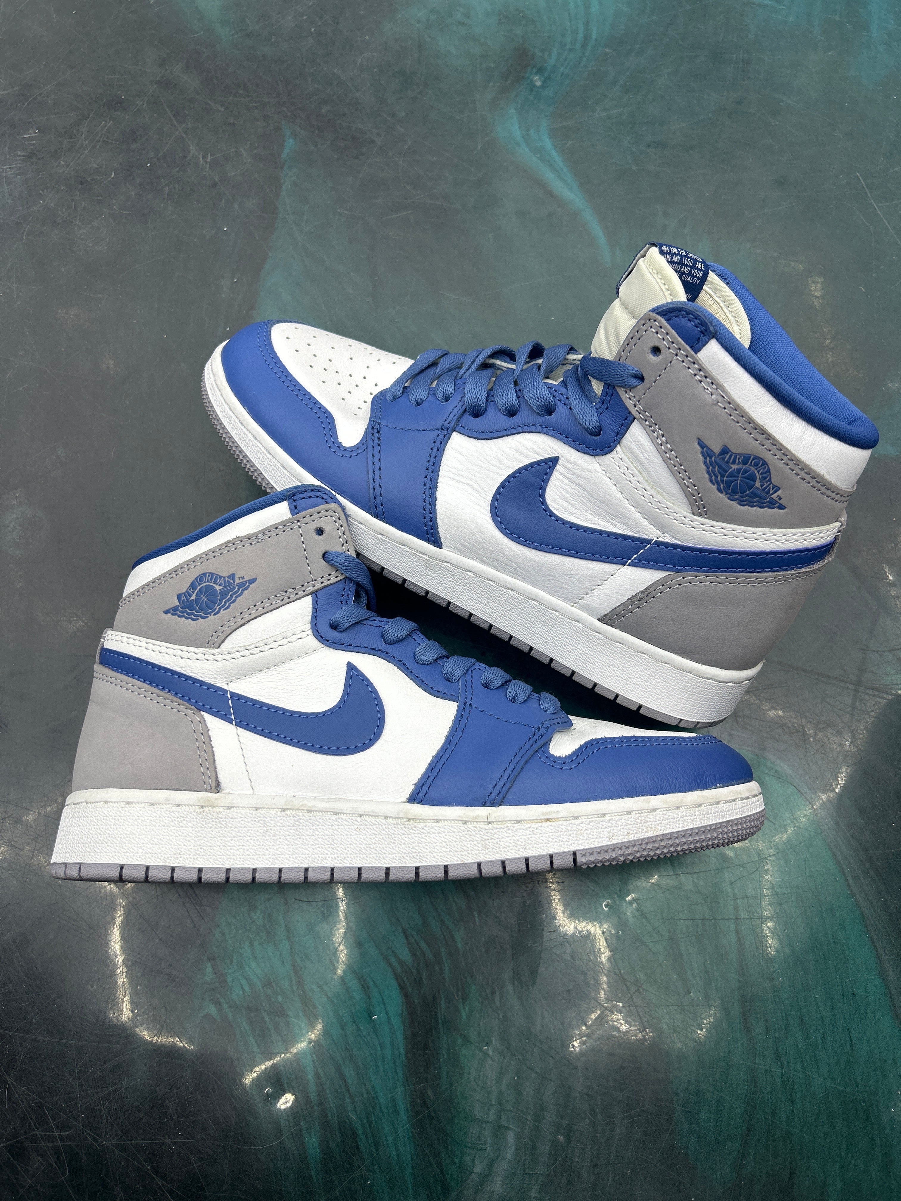 JORDAN 1 RETRO HIGH OG TRUE BLUE PRE OWNED SIZE 5.5Y NO BOX