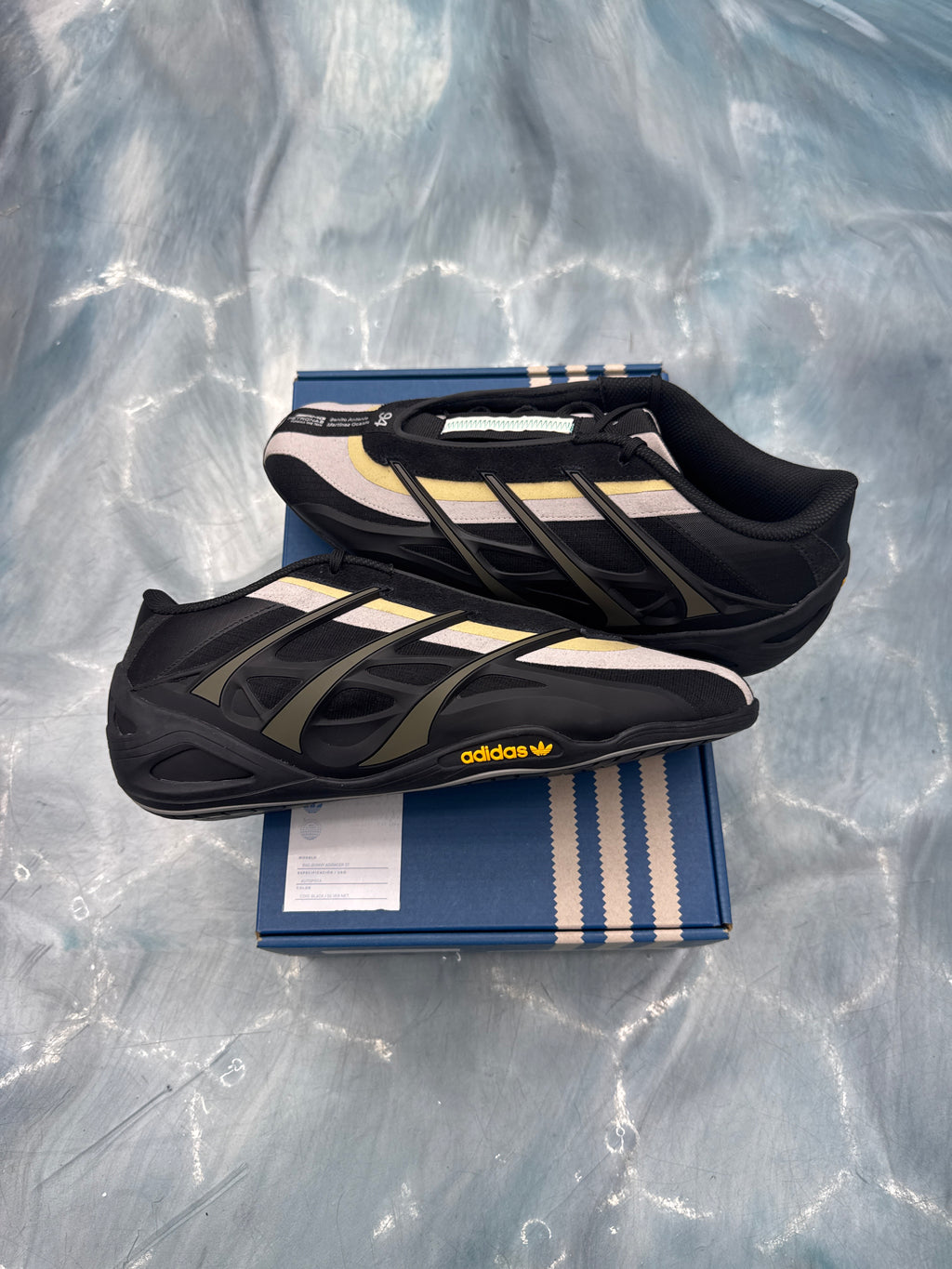 ADIDAS ADIRACER GT BAD BUNNY X MERCEDES AMG BRANCH SAND PRE OWNED SIZE 10