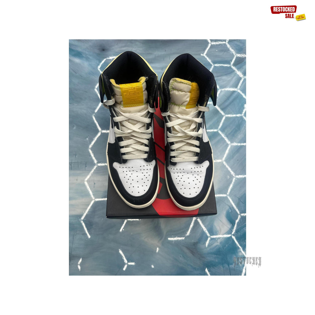 JORDAN 1 RETRO HIGH WHITE BLACK VOLT UNIVERSITY GOLD PRE OWNED SIZE 8.5