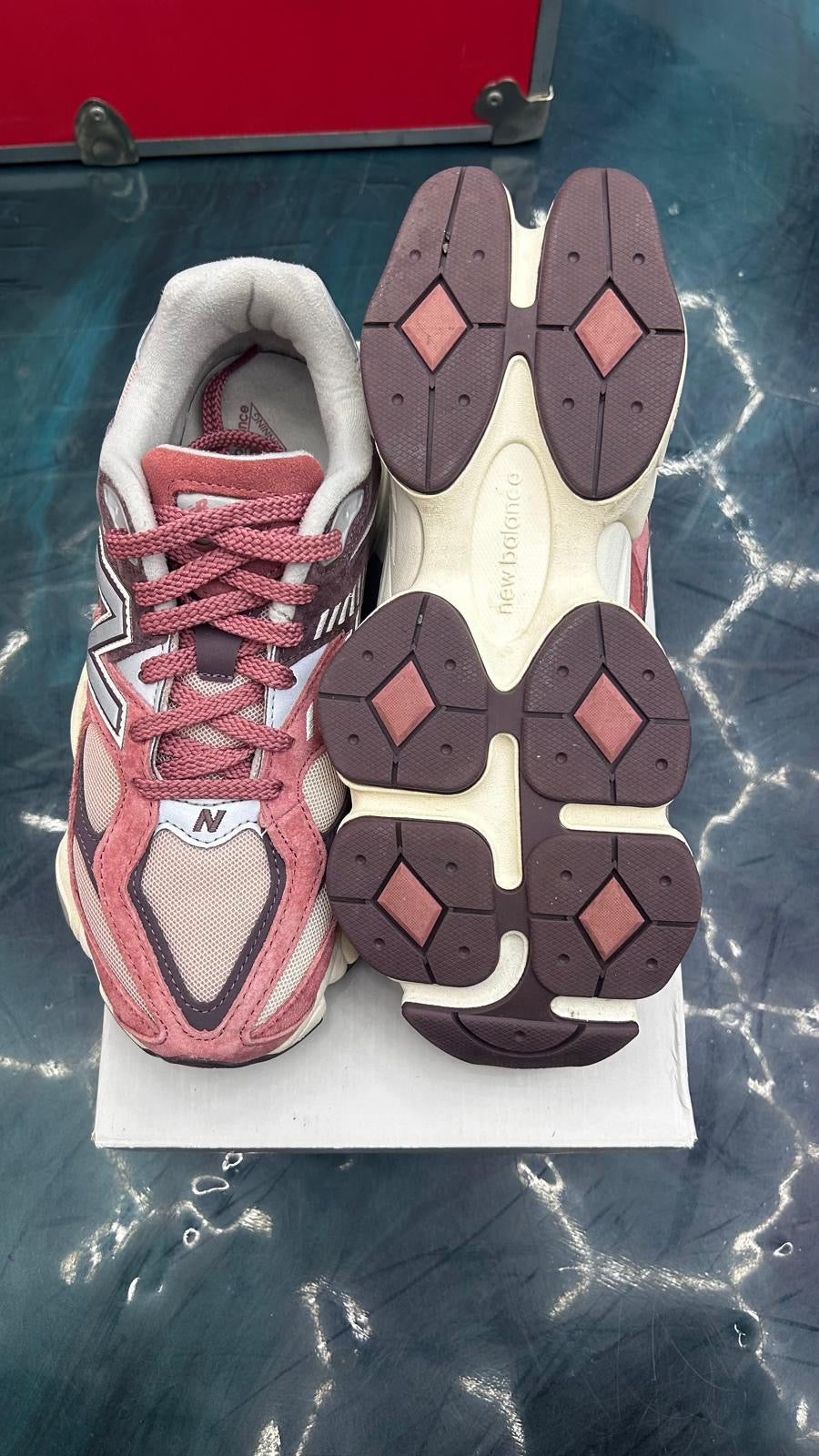 NEW BALANCE 9060 CHERRY BLOSSOM PRE OWNED SIZE 8 REP BOX