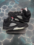 JORDAN 5 RETRO OG BLACK METALLIC REIMAGINED PRE OWNED SIZE 7Y