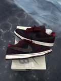 NIKE SB DUNK LOW RIOT SKATESHOP PRE OWNED SIZE 10.5
