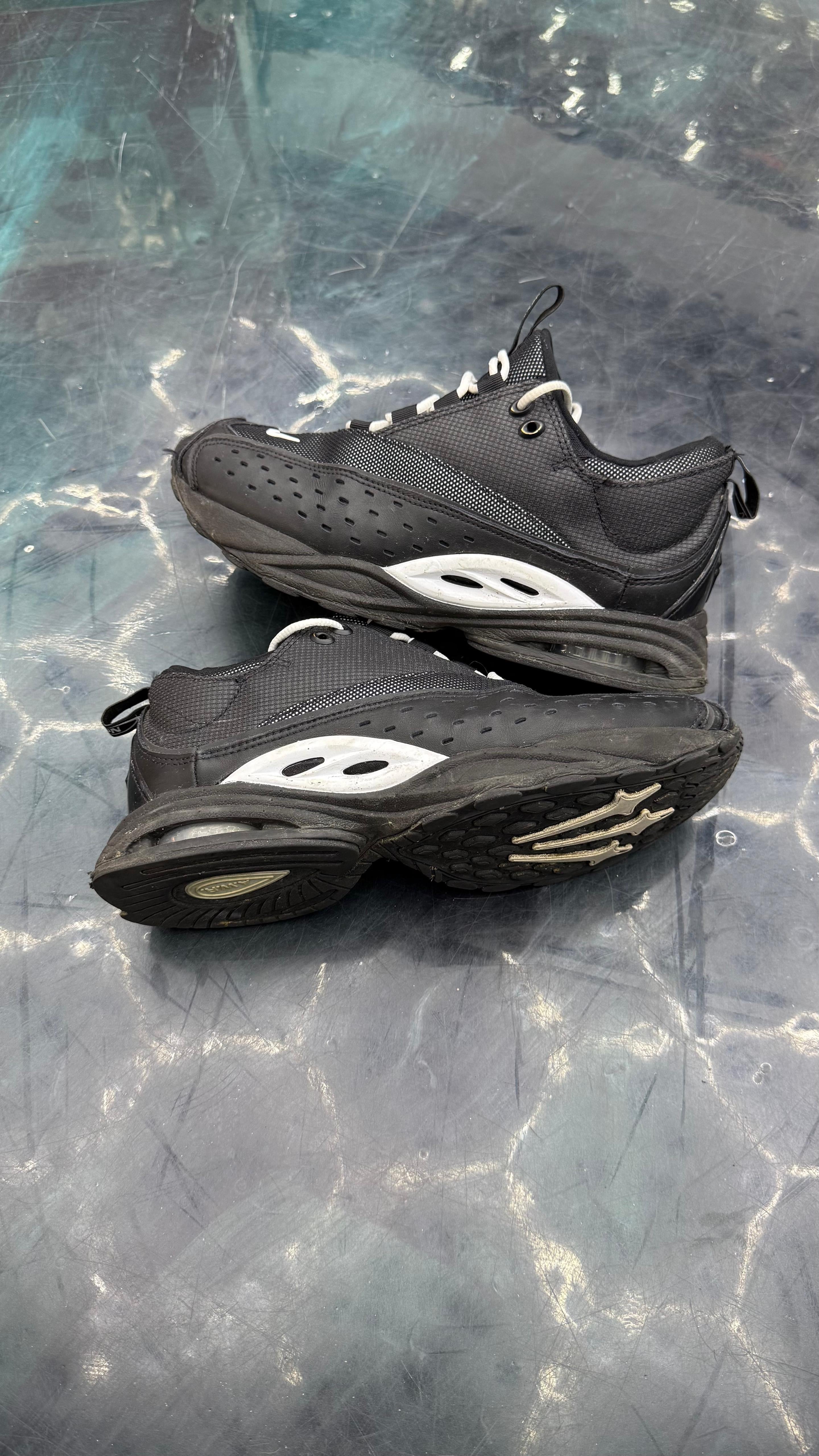 NIKE AIR ZOOM DRIVE DRAKE NOCTA BLACK WHITE PRE OWNED SIZE 8.5 NO BOX