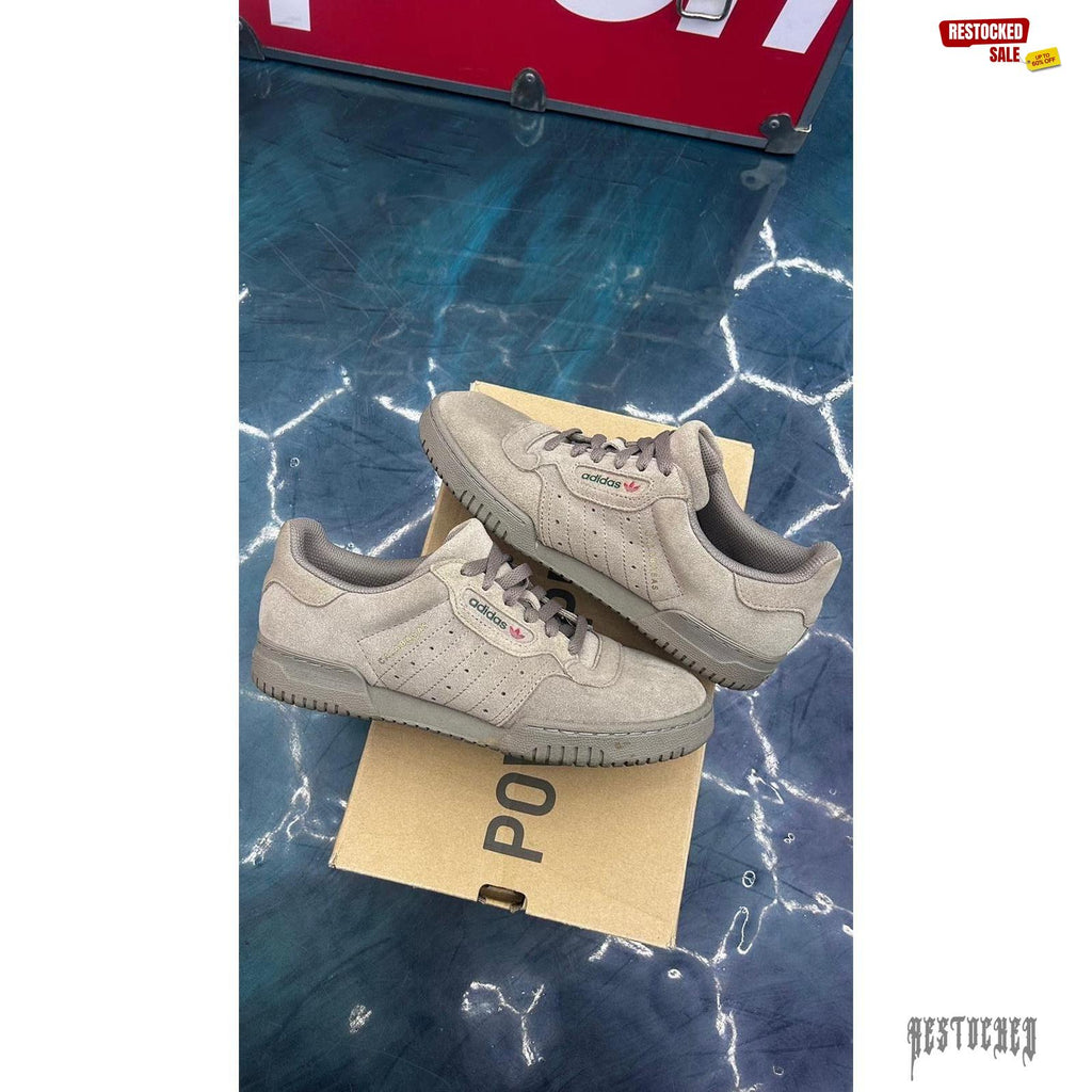 ADIDAS YEEZY POWERPHASE PRE OWNED SIZE 7