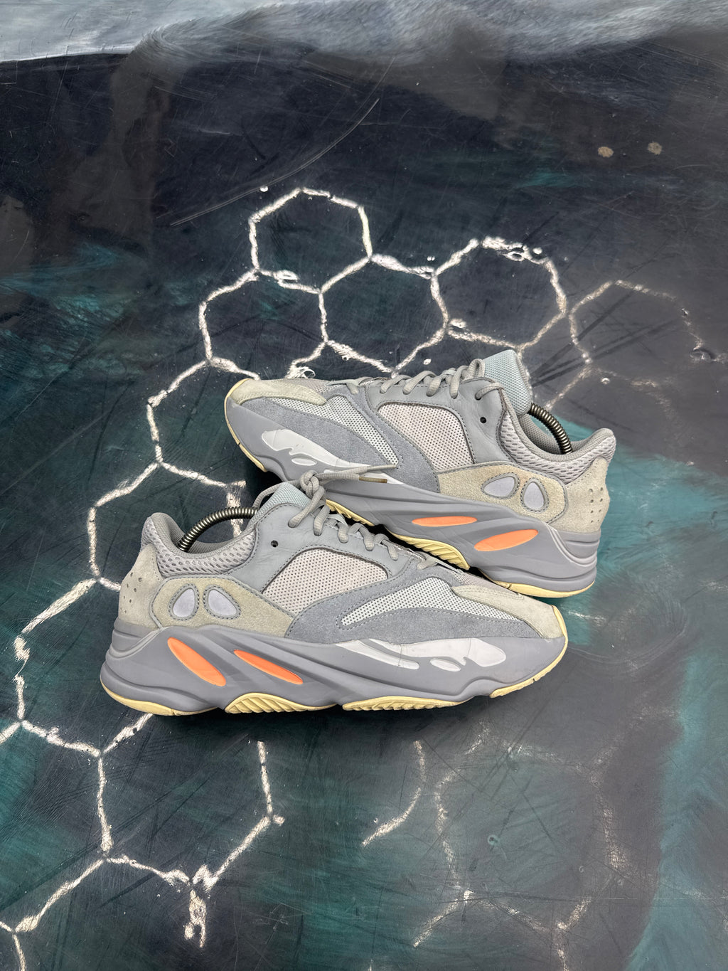 ADIDAS YEEZY BOOST 700 INERTIA PRE OWNED SIZE 11 NO BOX