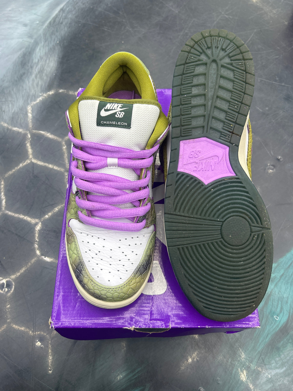 NIKE SB DUNK LOW ALEXIS SABLONE CHAMELEON PRE OWNED SIZE 10.5 REP BOX