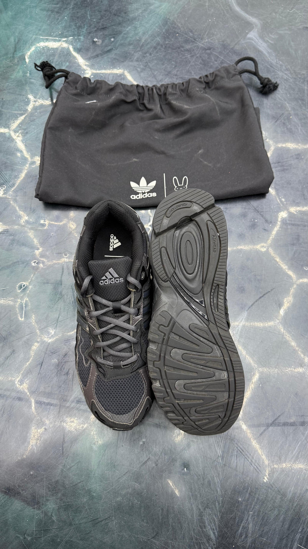 ADIDAS RESPONSE CL BAD BUNNY TRIPLE BLACK PRE OWNED SIZE 10 NO BOX