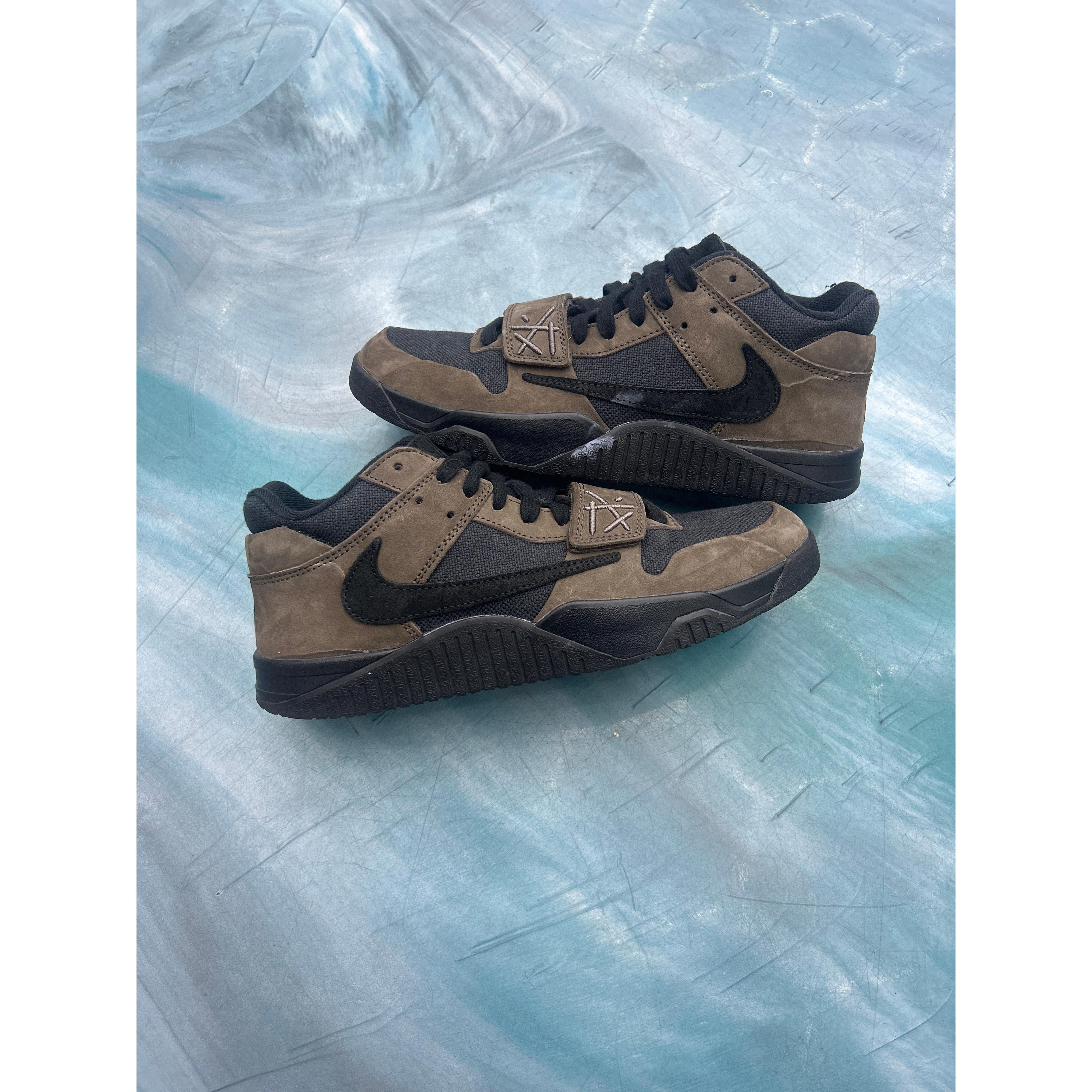 JORDAN JUMPMAN JACK TR TRAVIS SCOTT DARK MOCHA PRE OWNED SIZE 10 NO BOX