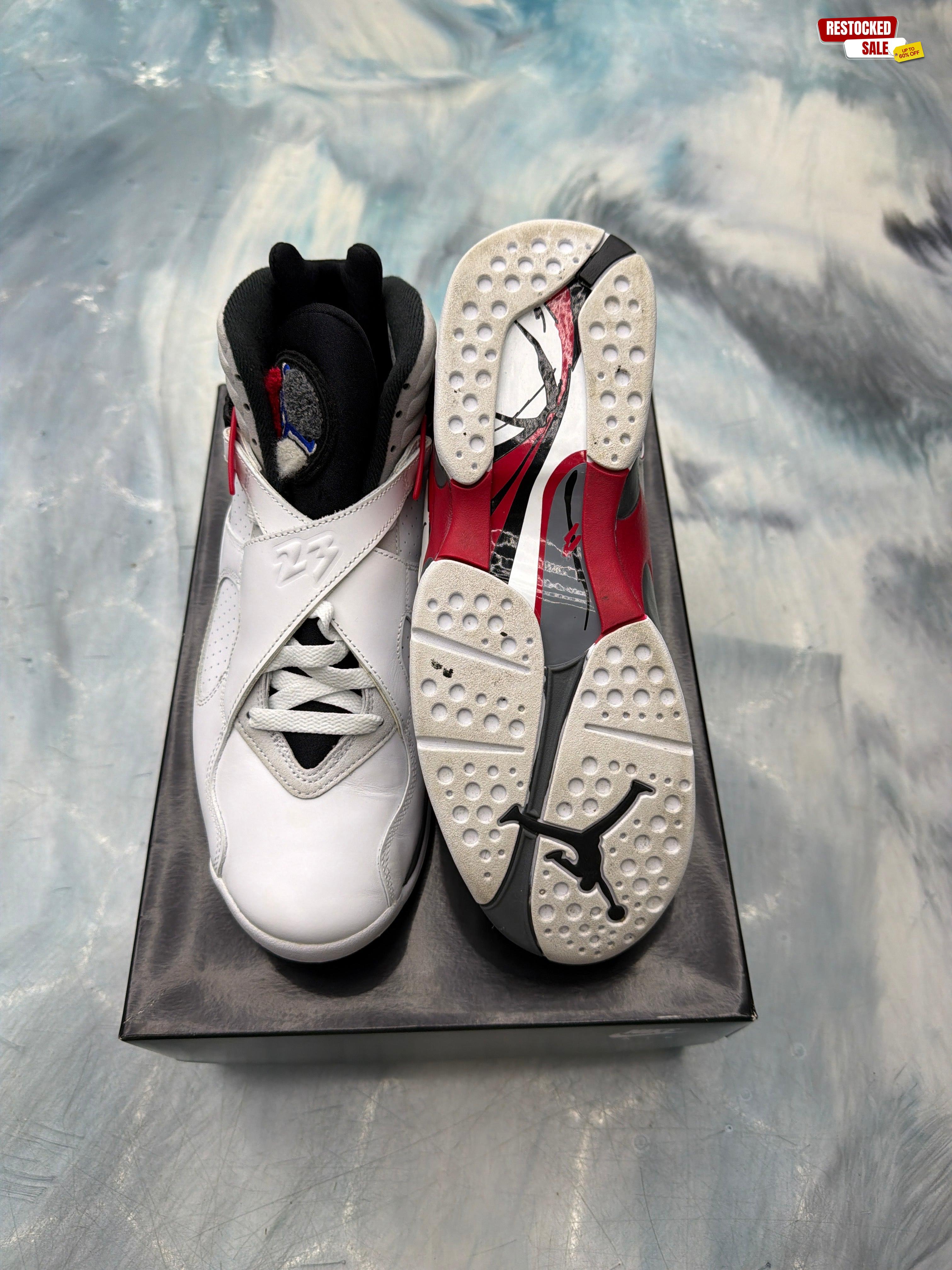 JORDAN 8 RETRO WHITE TRUE RED (2025) PRE OWNED SIZE 9.5