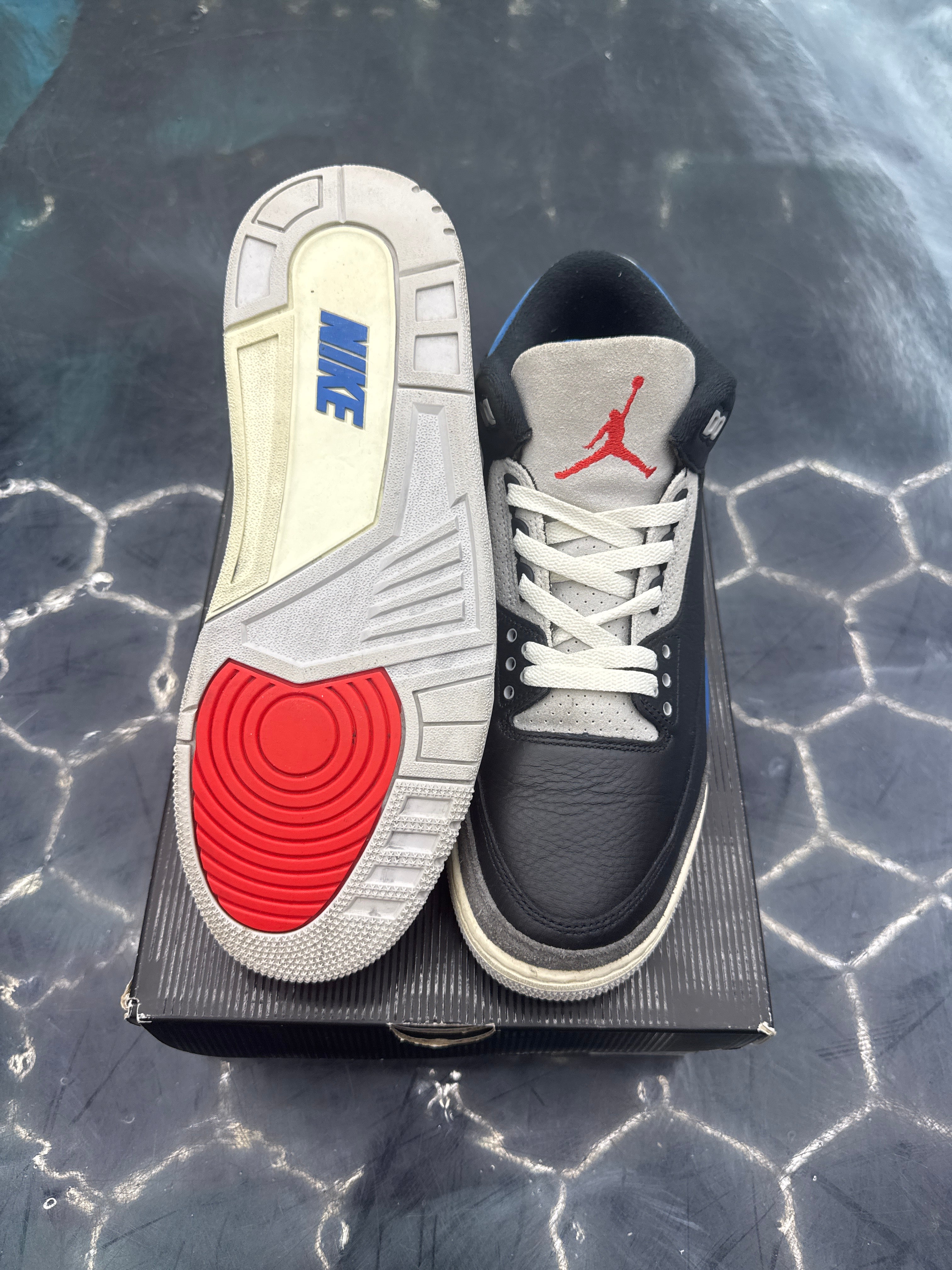 JORDAN 3 RETRO RARE AIR PRE OWNED SIZE 11.5