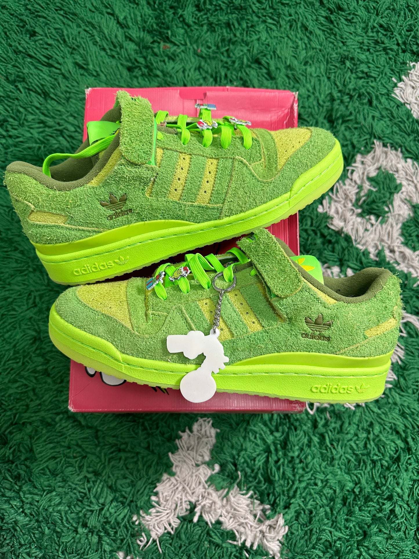 ADIDAS FORUM LOW THE GRINCH PRE-OWNED SIZE 9.5