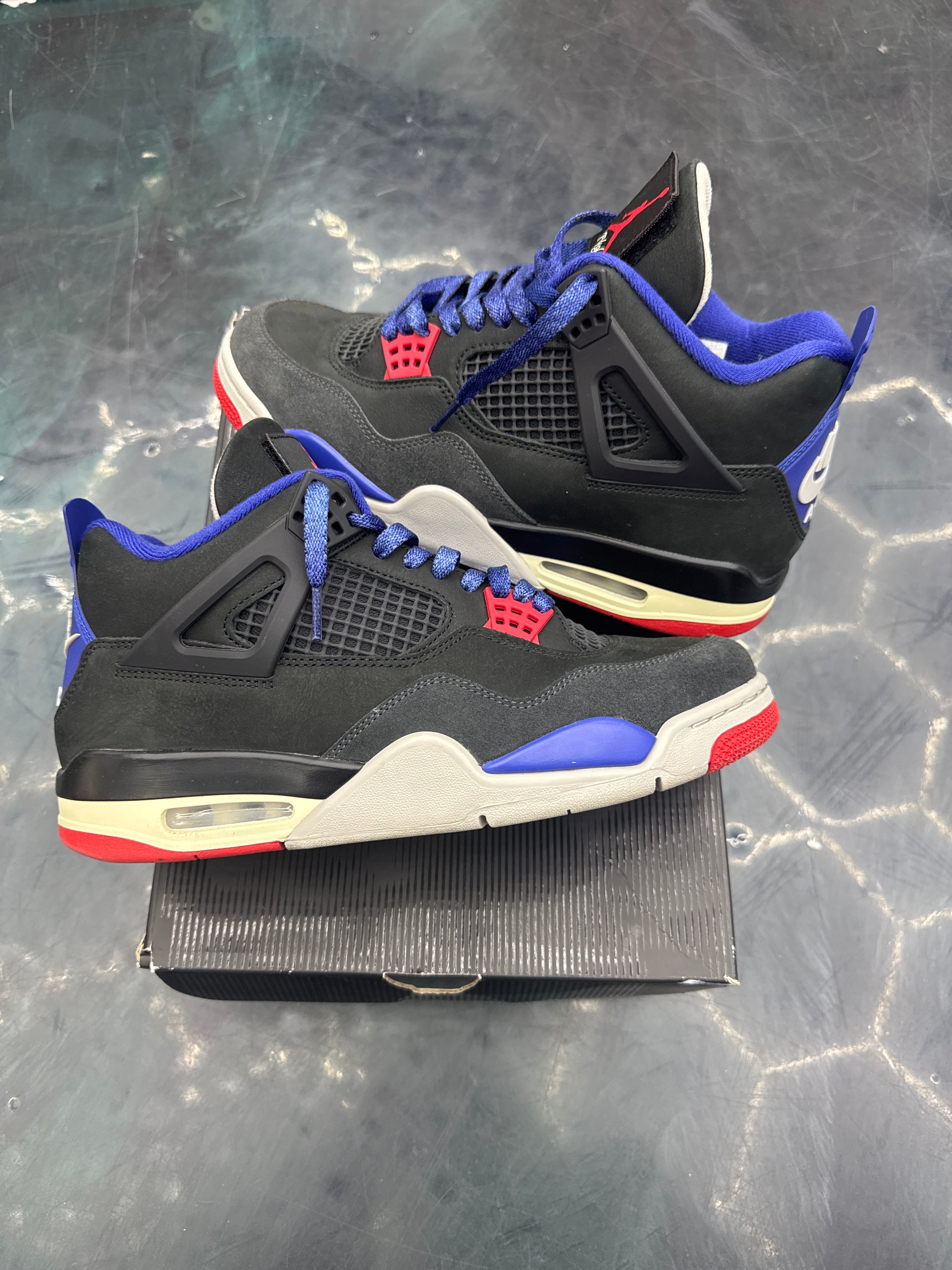 JORDAN 4 RETRO RARE AIR PRE OWNED SIZE 10