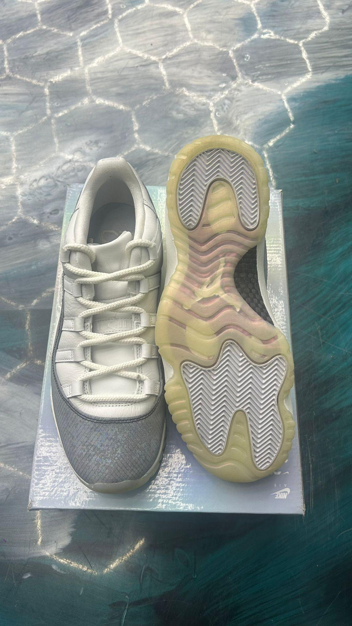 JORDAN 11 RETRO LOW YEAR OF THE SNAKE PRE OWNED SIZE 10.5