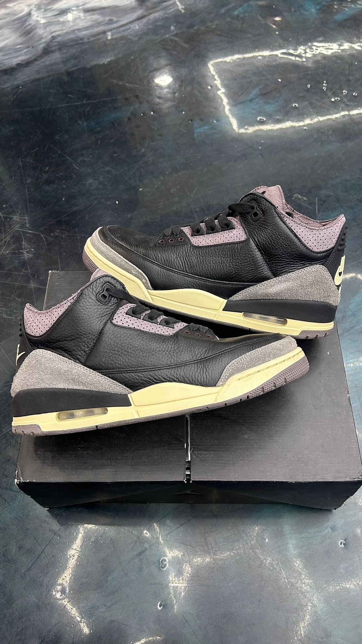 JORDAN 3 RETRO A MA MANIERE WHILE YOU WHERE SLEEPING PRE OWNED SIZE 13.5W 12M