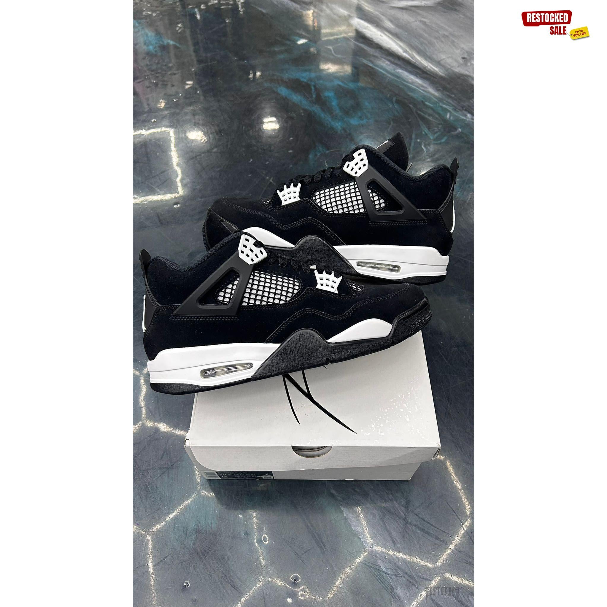 JORDAN 4 RETRO WHITE THUNDER PRE OWNED SIZE 11