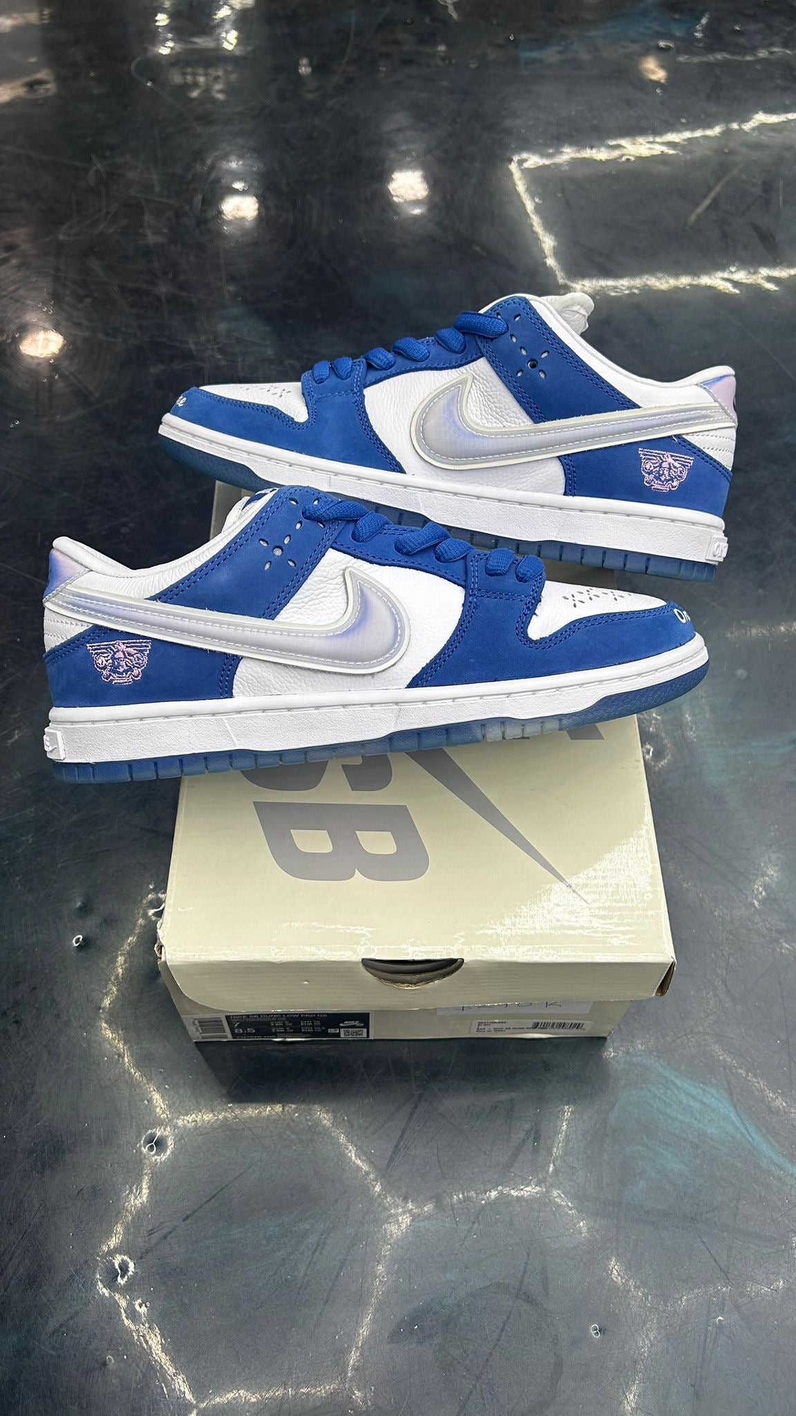 JIKE SB DUNK LOW BORN X RAISED ONE BLOCK AT A TIME DS SIZE 7