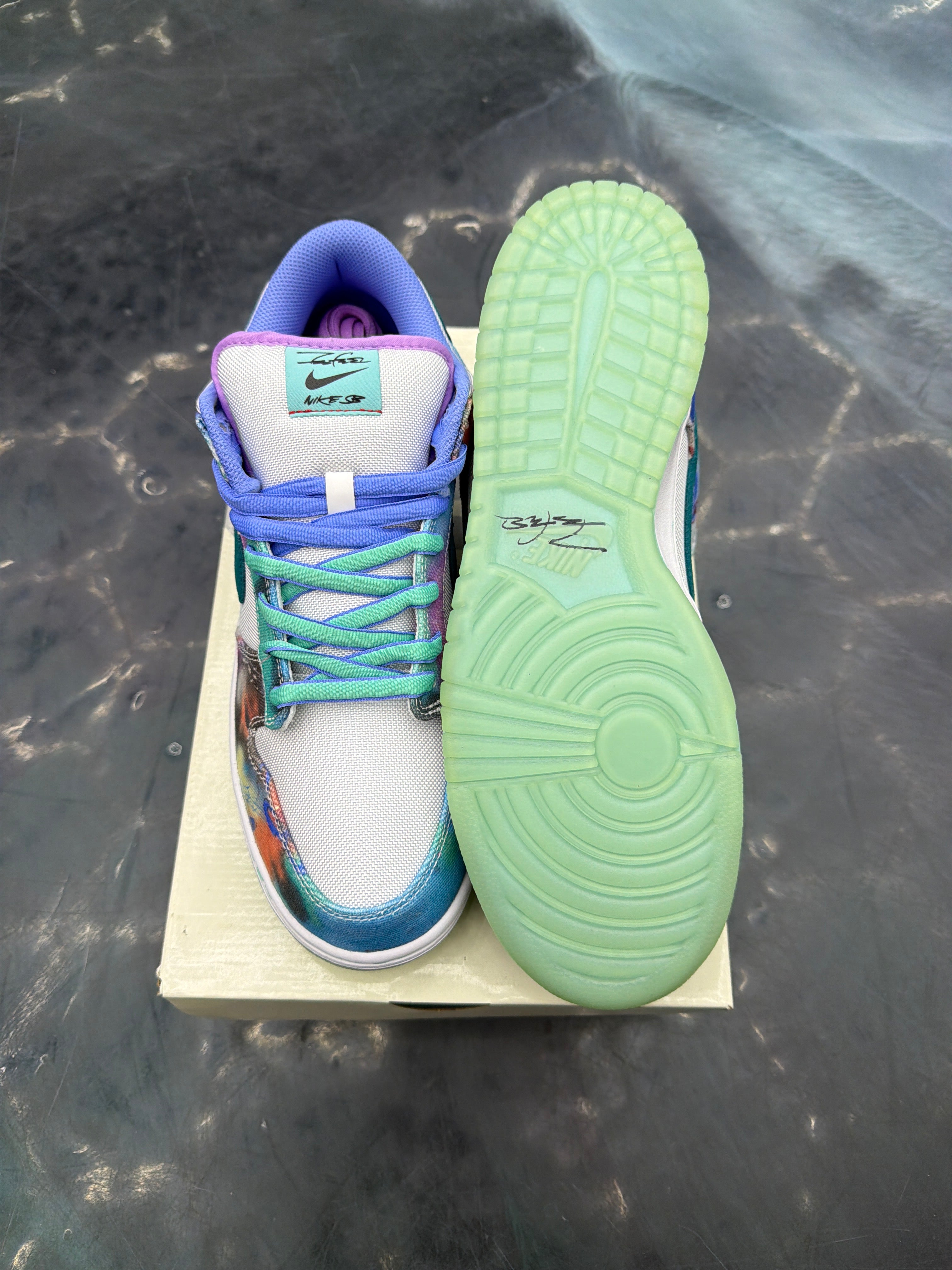 NIKE SB DUNK LOW FUTURA LABORATORIES BLEACJED AQUA BRAND NEW YELLOWING SIZE 11.5