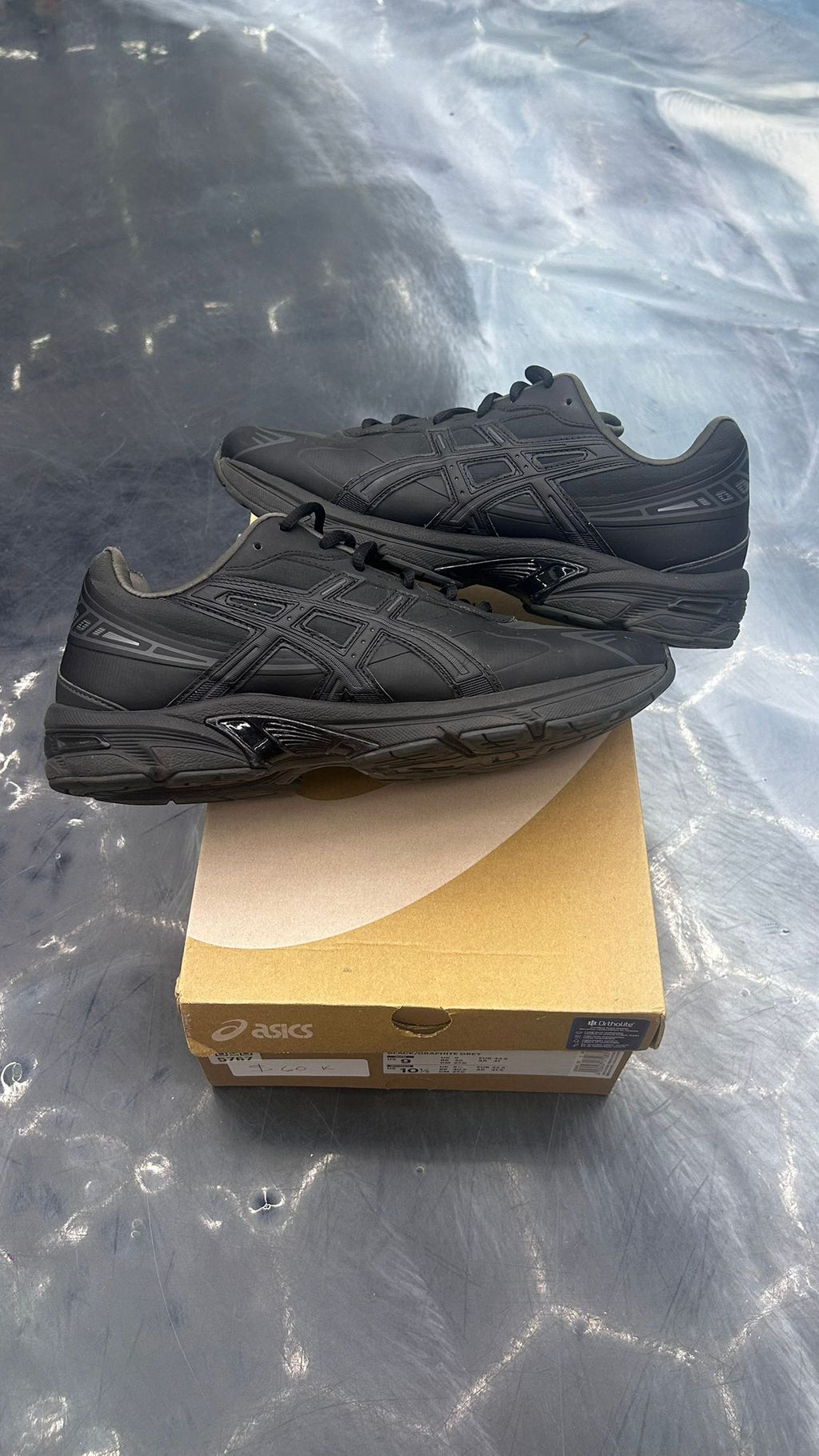 ASICS GEL-1130 NS BLACK PRE OWNED SIZE 9