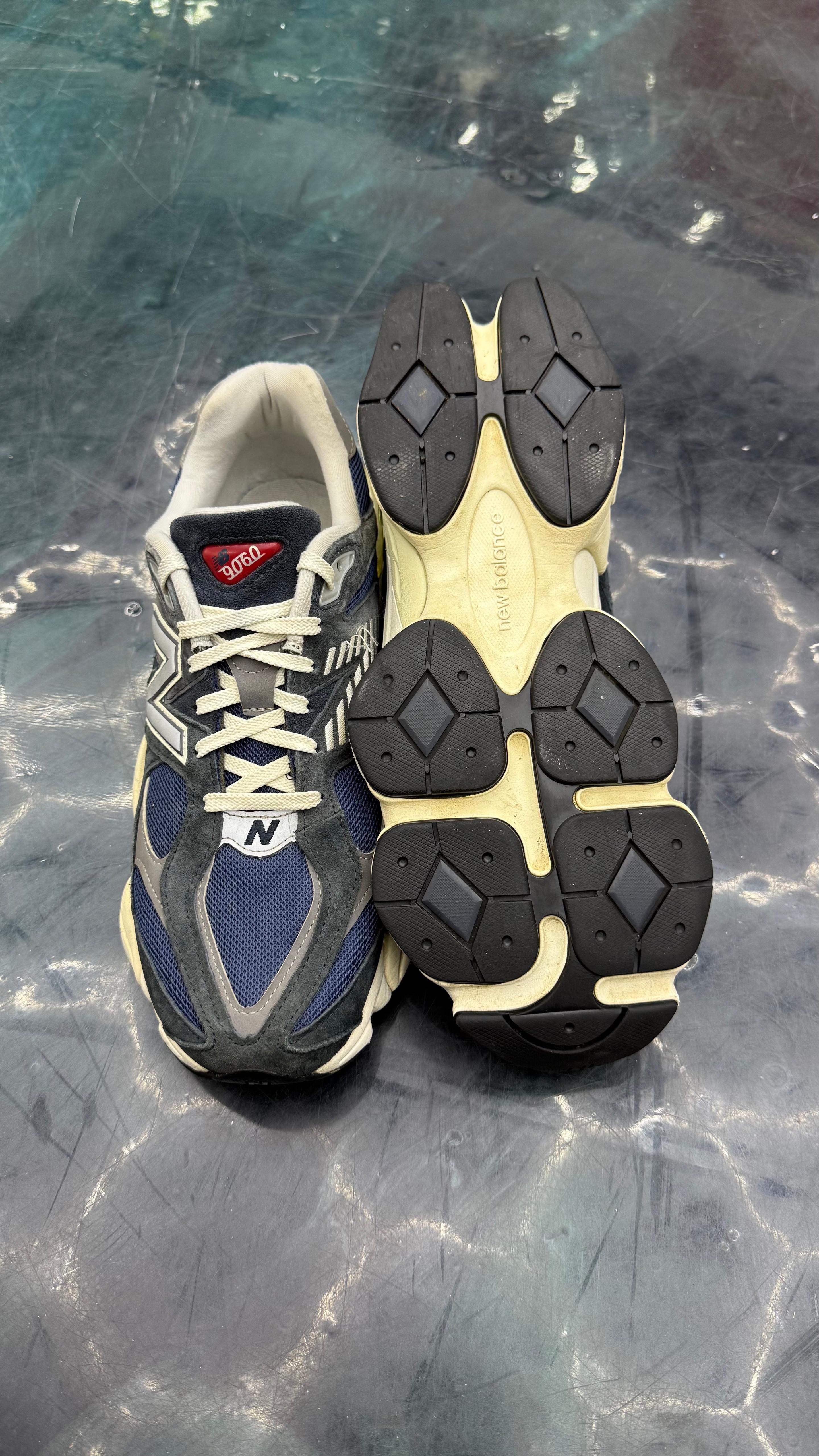 NEW BALANCE 9060 NAVY WHITE PRE OWNED SIZE 12 NO BOX