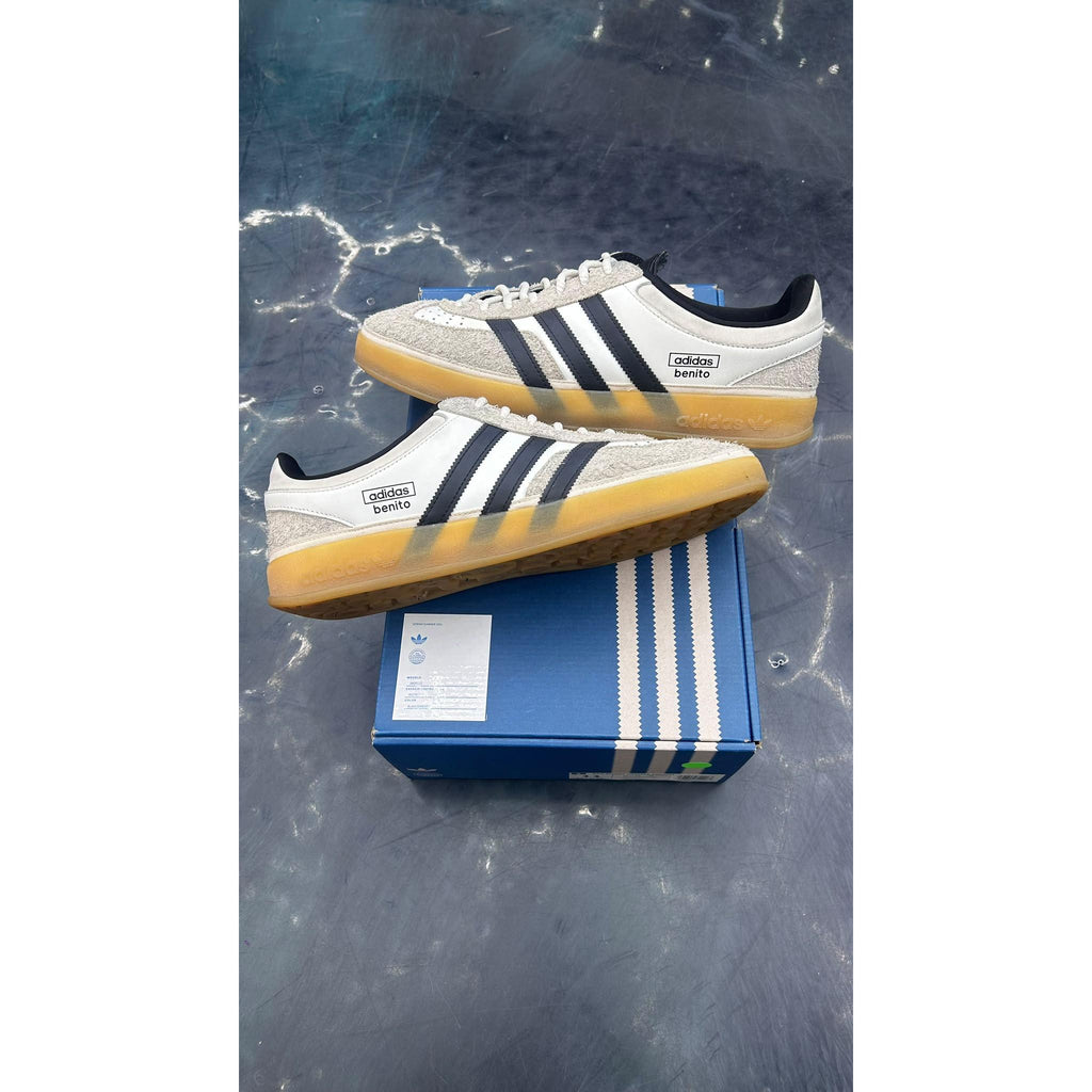 ADIDAS GAZELLE INDOOR BAD BUNNY BENITO PRE OWNED SIZE 11