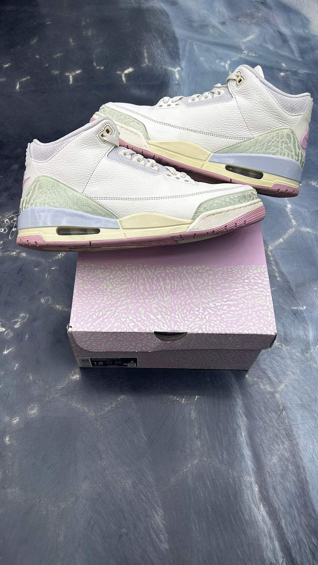 JORDAN 3 RETRO SPRING IS IN THE AIR PRE OWNED SIZE 12