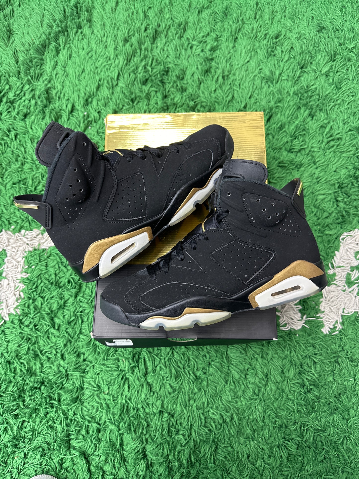 RETRO 6 DMP (2020) PRE-OWNED SIZE 9