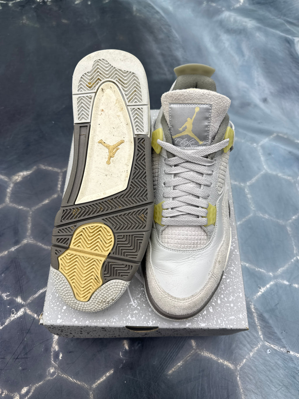 JORDAN 4 RETRO SE CRAFT PHOTOM DUST PRE OWNED SIZE 11
