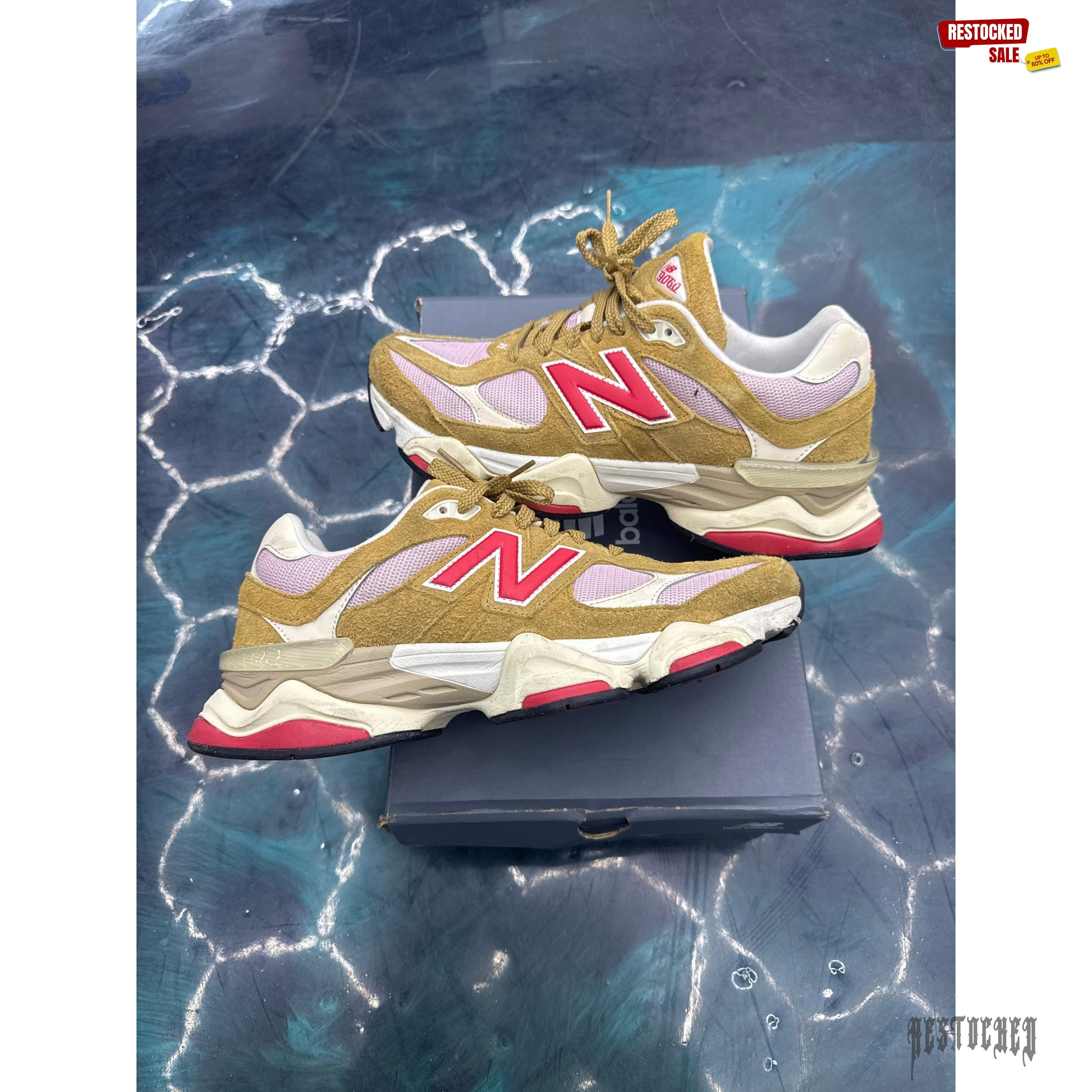 NEW BALANCE 9060 GREAT PLAINS TRUE RED PRE OWNED SIZE 10.5