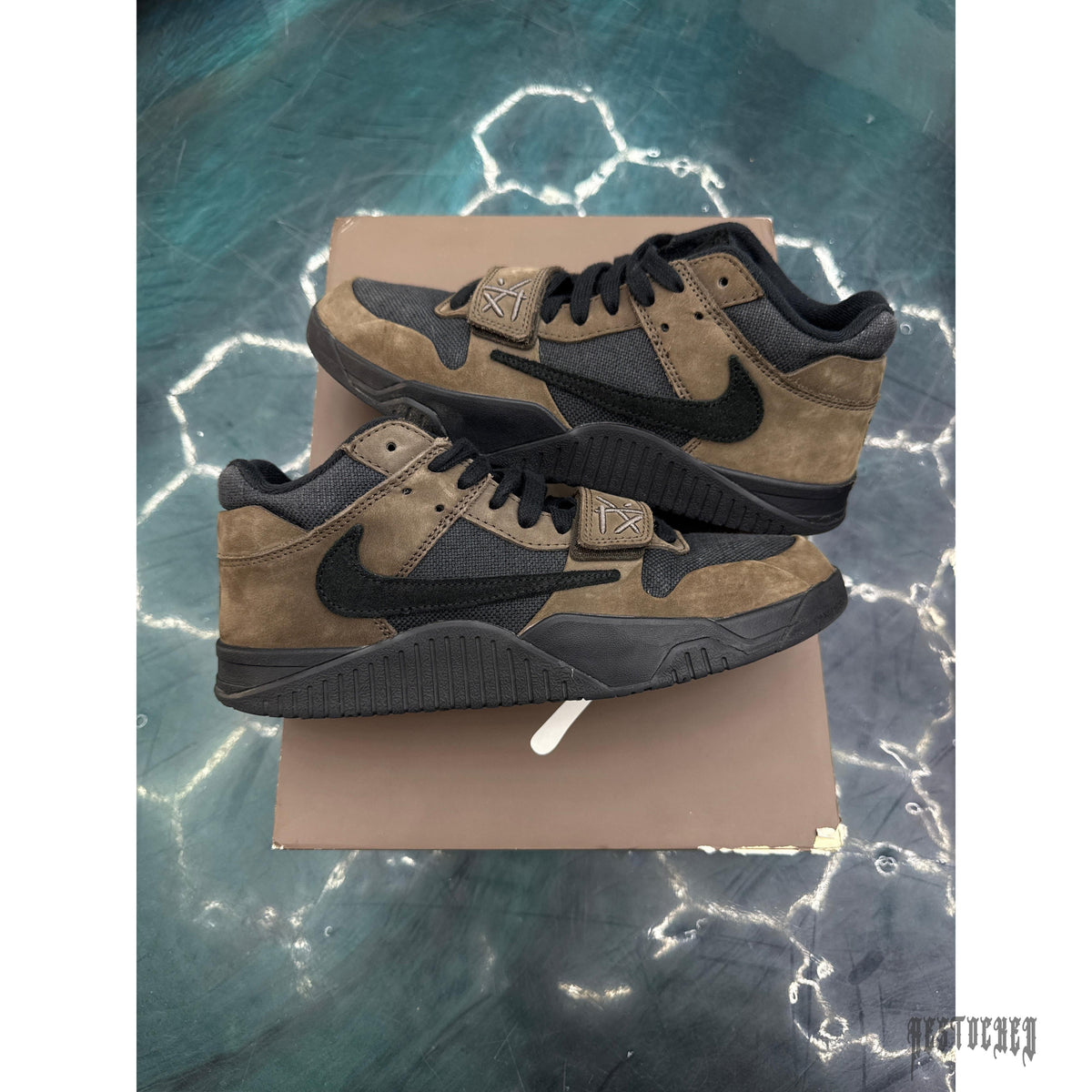 JORDAN JUMPMAN JACK TR TRAVIS SCOTT DARK MOCHA PRE OWNED SIZE 9