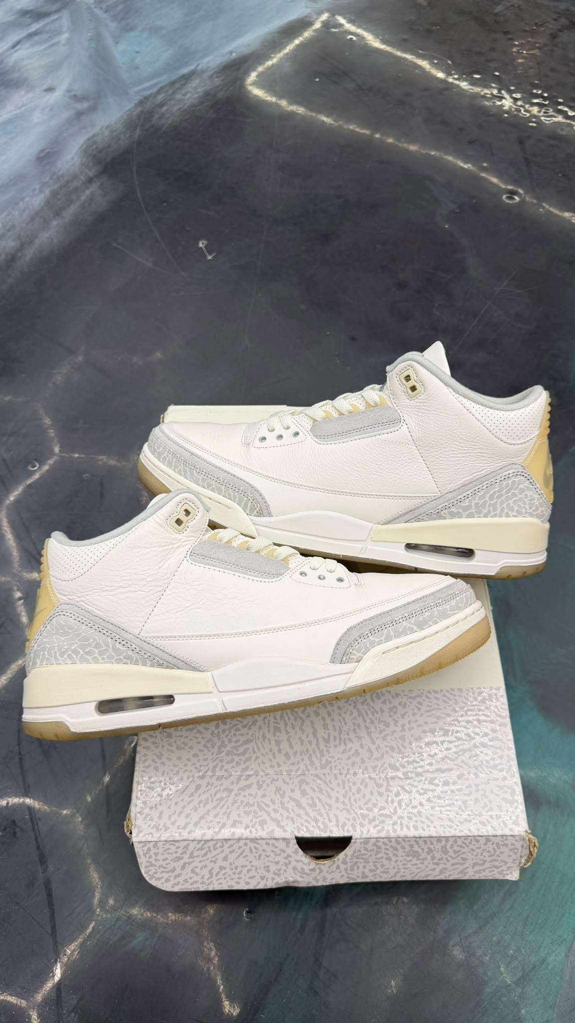 JORDAN 3 RETRO CRAFT PRE OWNED SIZE 13