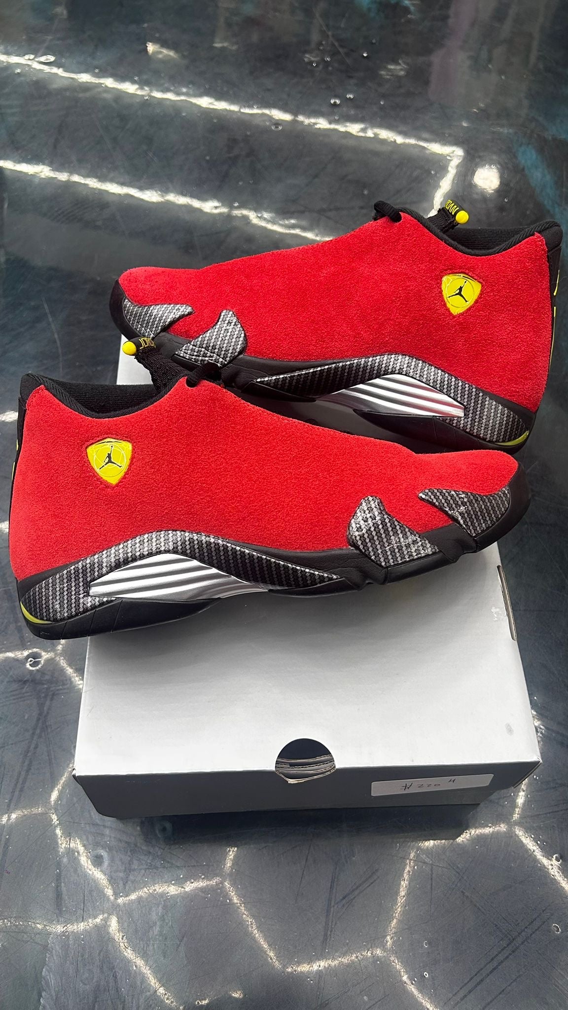 JORDAN 14 FERRARI PRE OWNED SIZE 9.5
