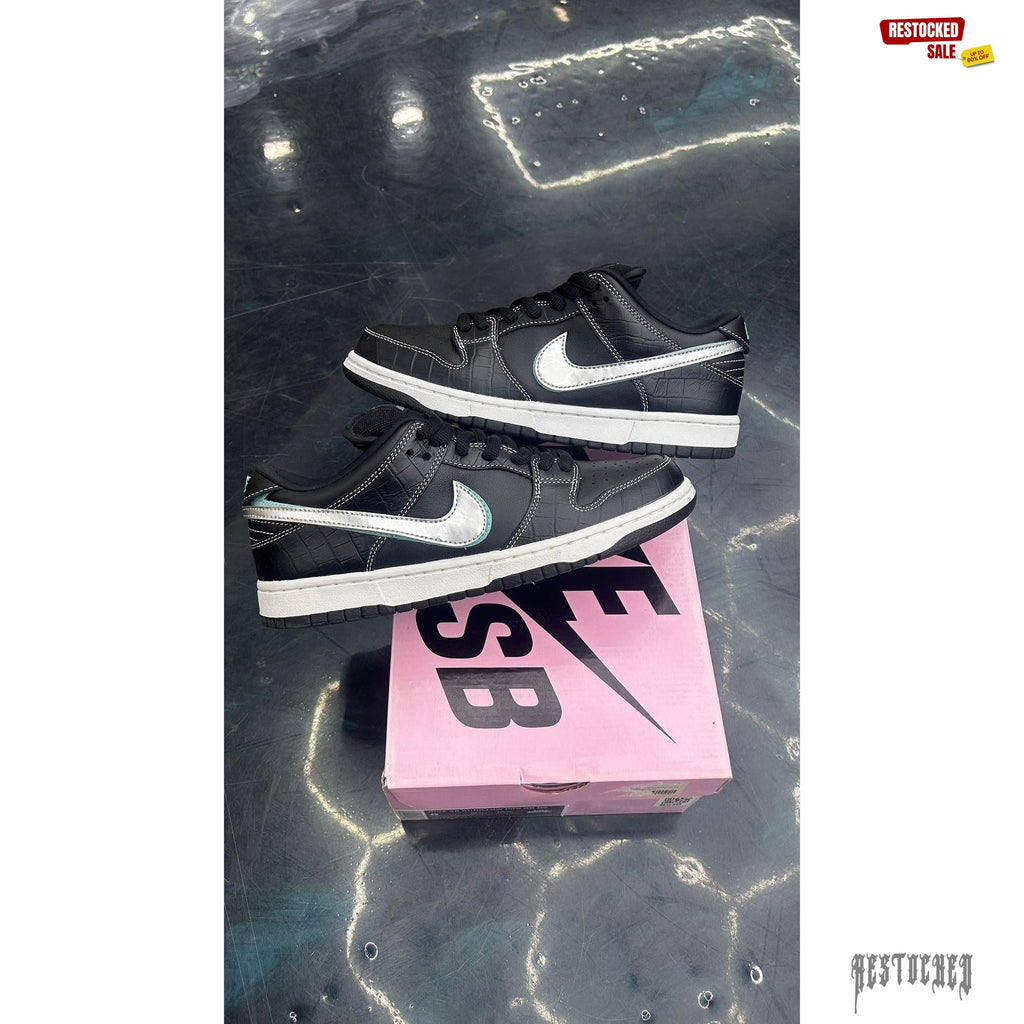 NIKE SB DUNK LOW DIAMOND SUPPLY CO. BLACK DIAMOND PRE OWNED SIZE 8