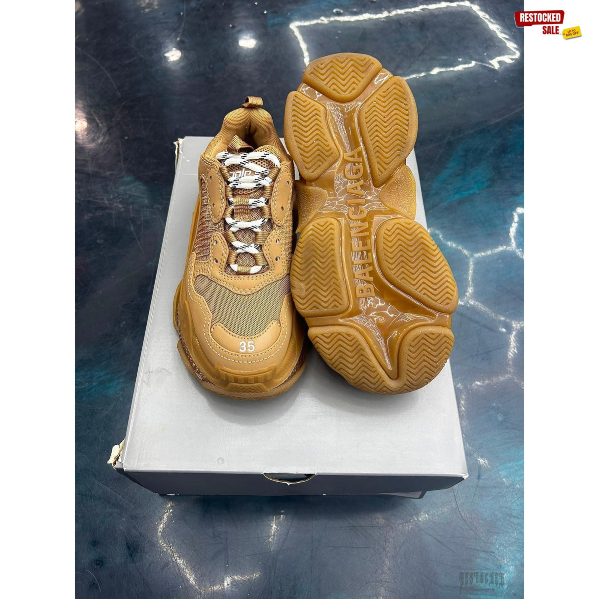 BALENCIAGA TRIPLE S CLEAR SOLE LIGHT CAMEL (WOMENS) PRE OWNED SIZE 35