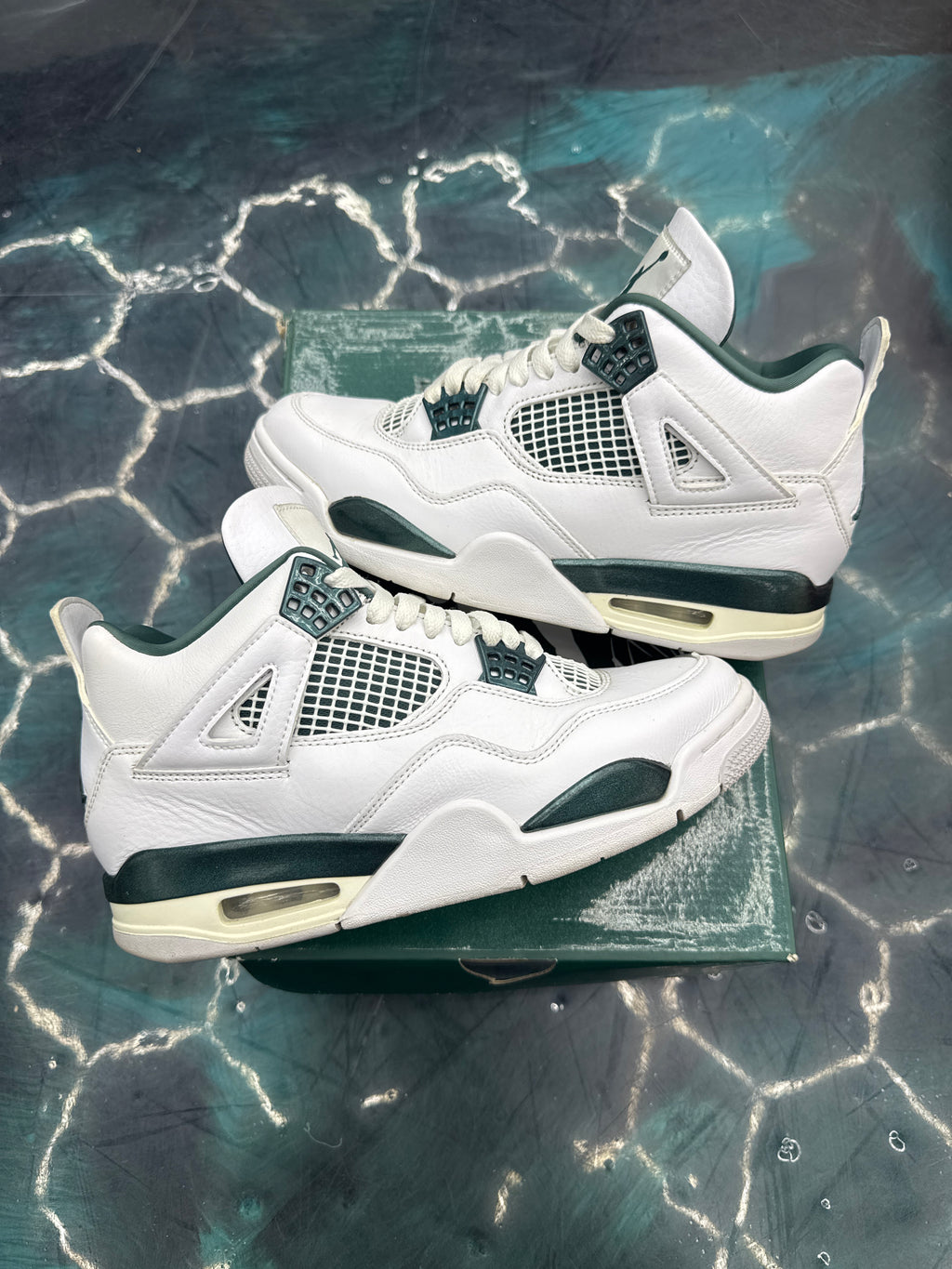 JORDAN 4 RETRO OXIDIZED GREEN PRE OWNED SIZE 7