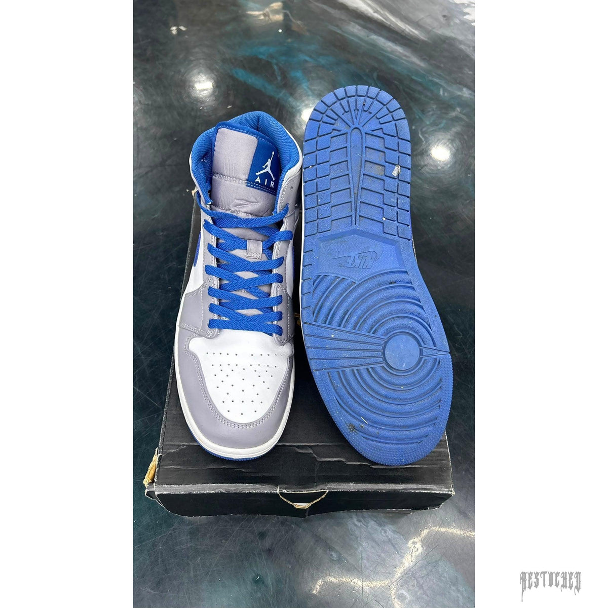 JORDAN 1 MID TRUE BLUE PRE OWNED SIZE 13 – RESTOCKED