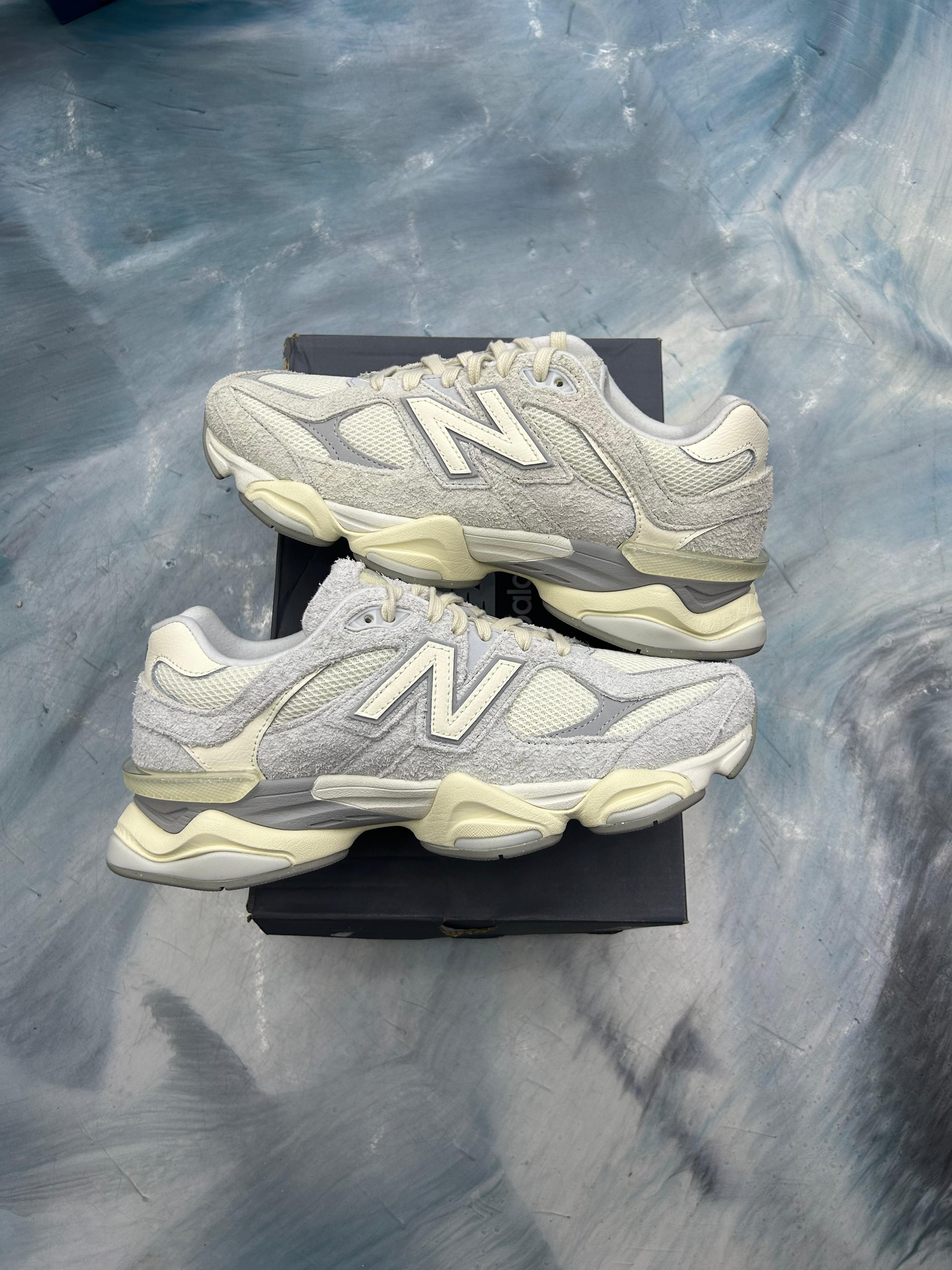 NEW BALANCE 9060 QUARTZ PRE OWNED SIZE 9.5